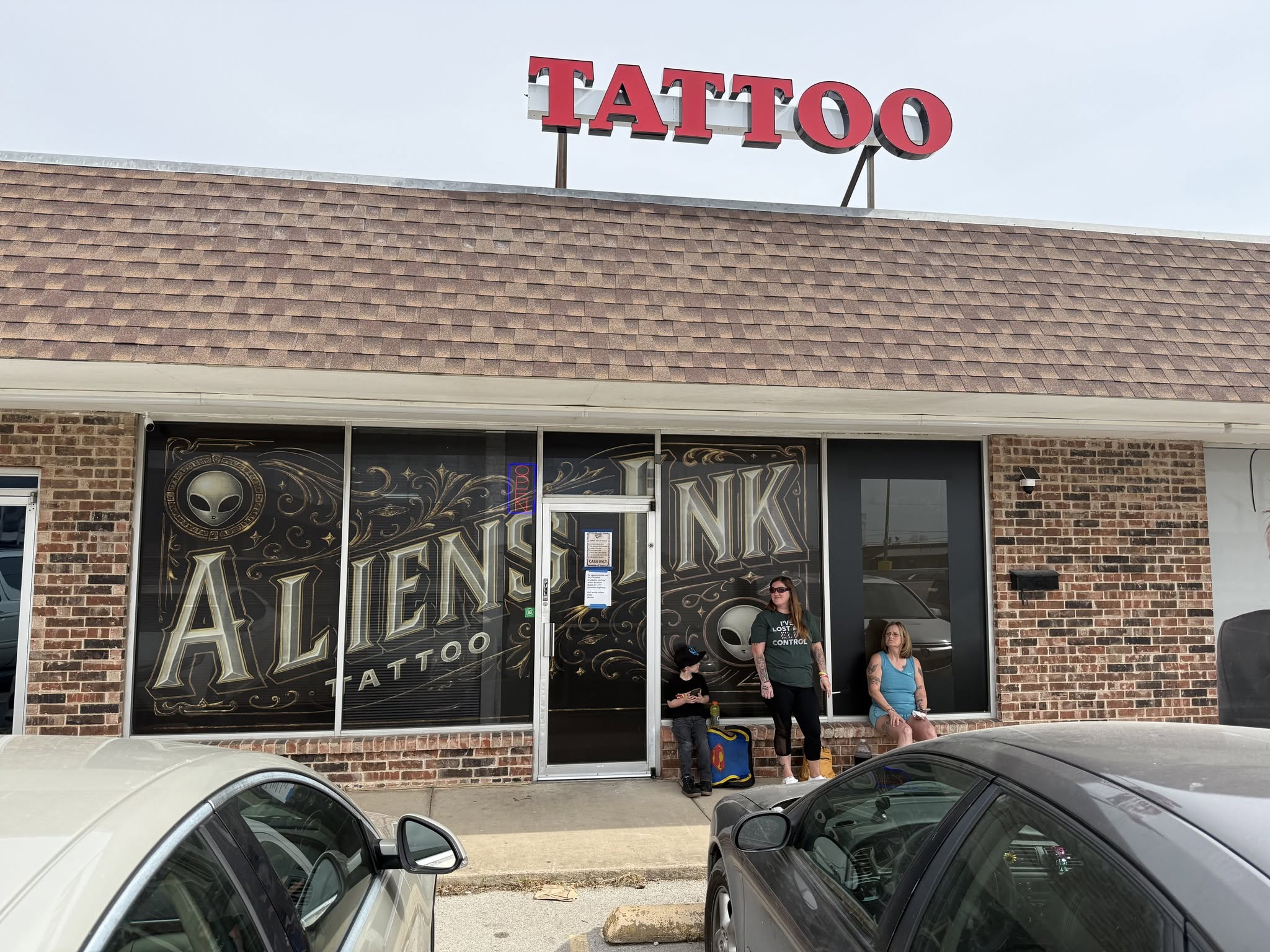 Aliens Ink Tattoo Shop