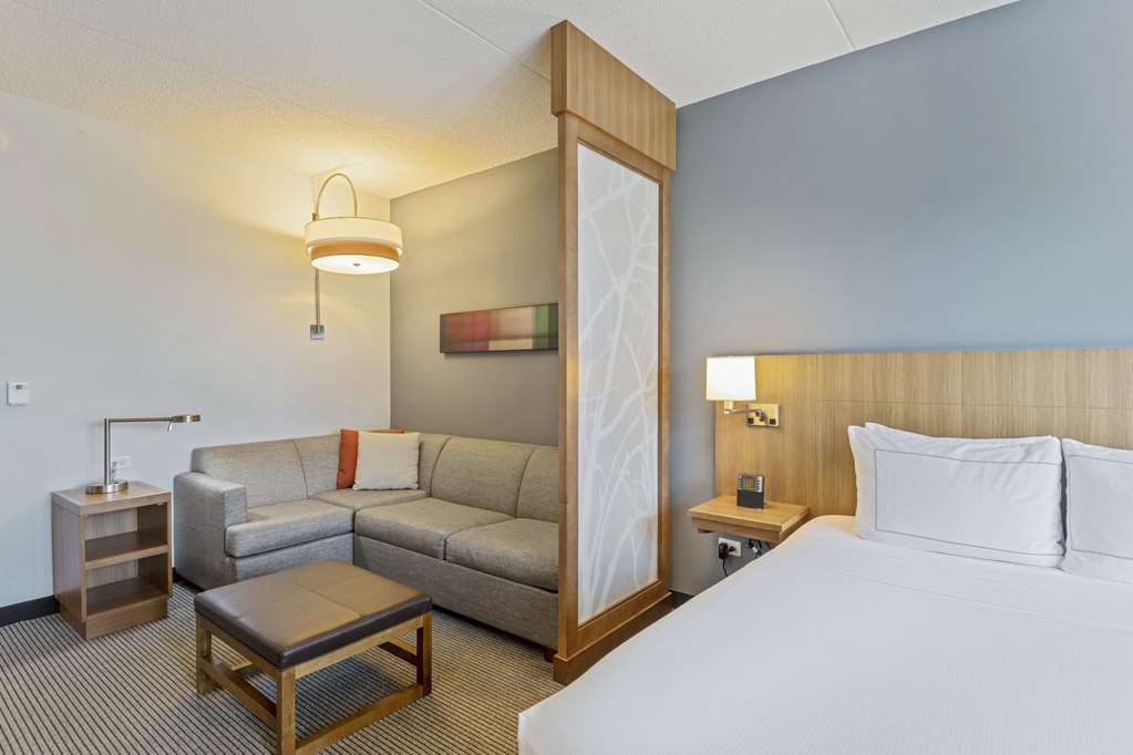 DoubleTree by Hilton Asheville Downtown Image