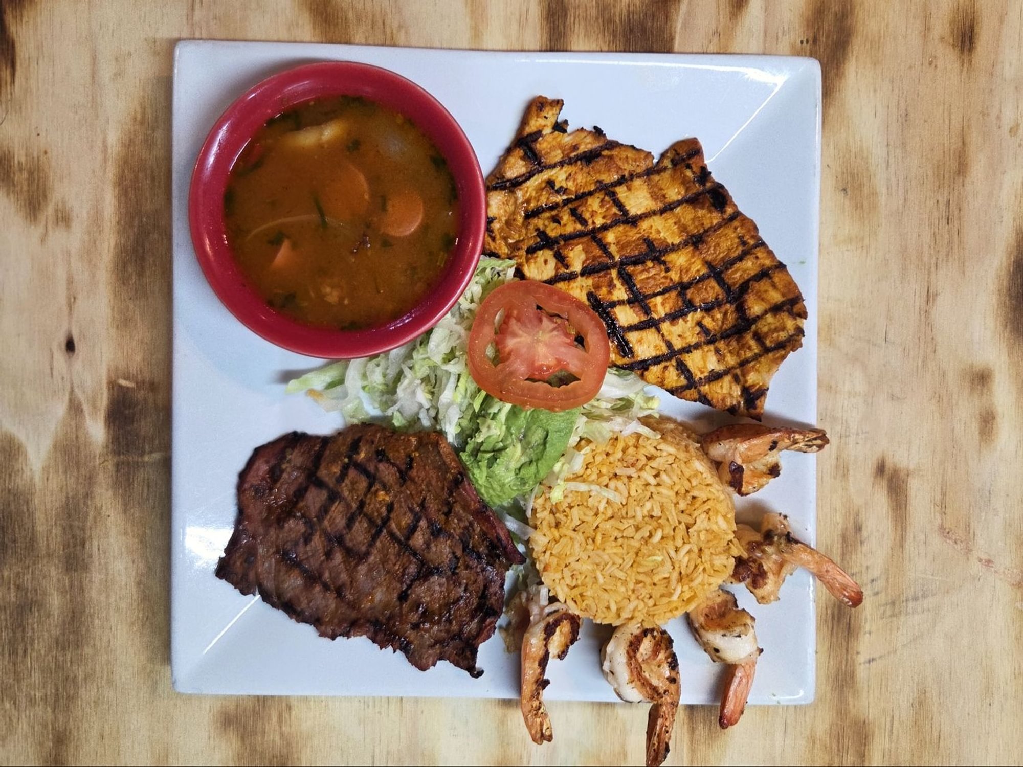 Tres Amigos