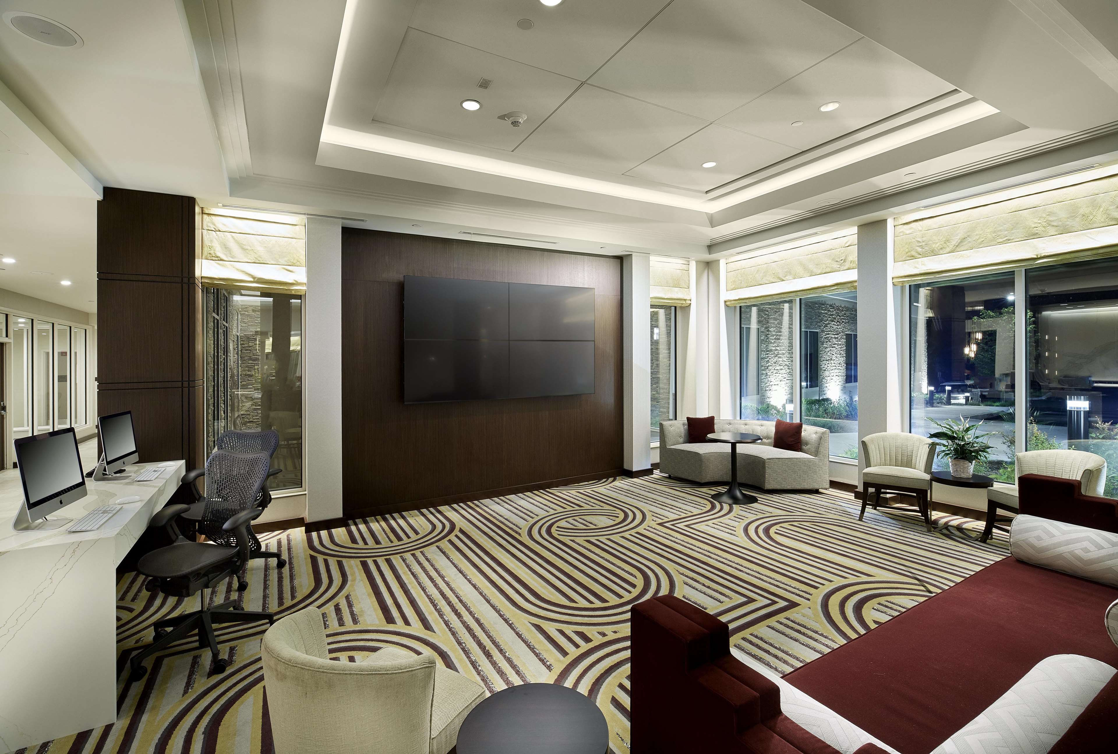 Hilton Garden Inn Roslyn Photo