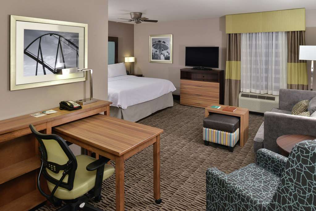 Homewood Suites by Hilton Cincinnati Mason, OH Image