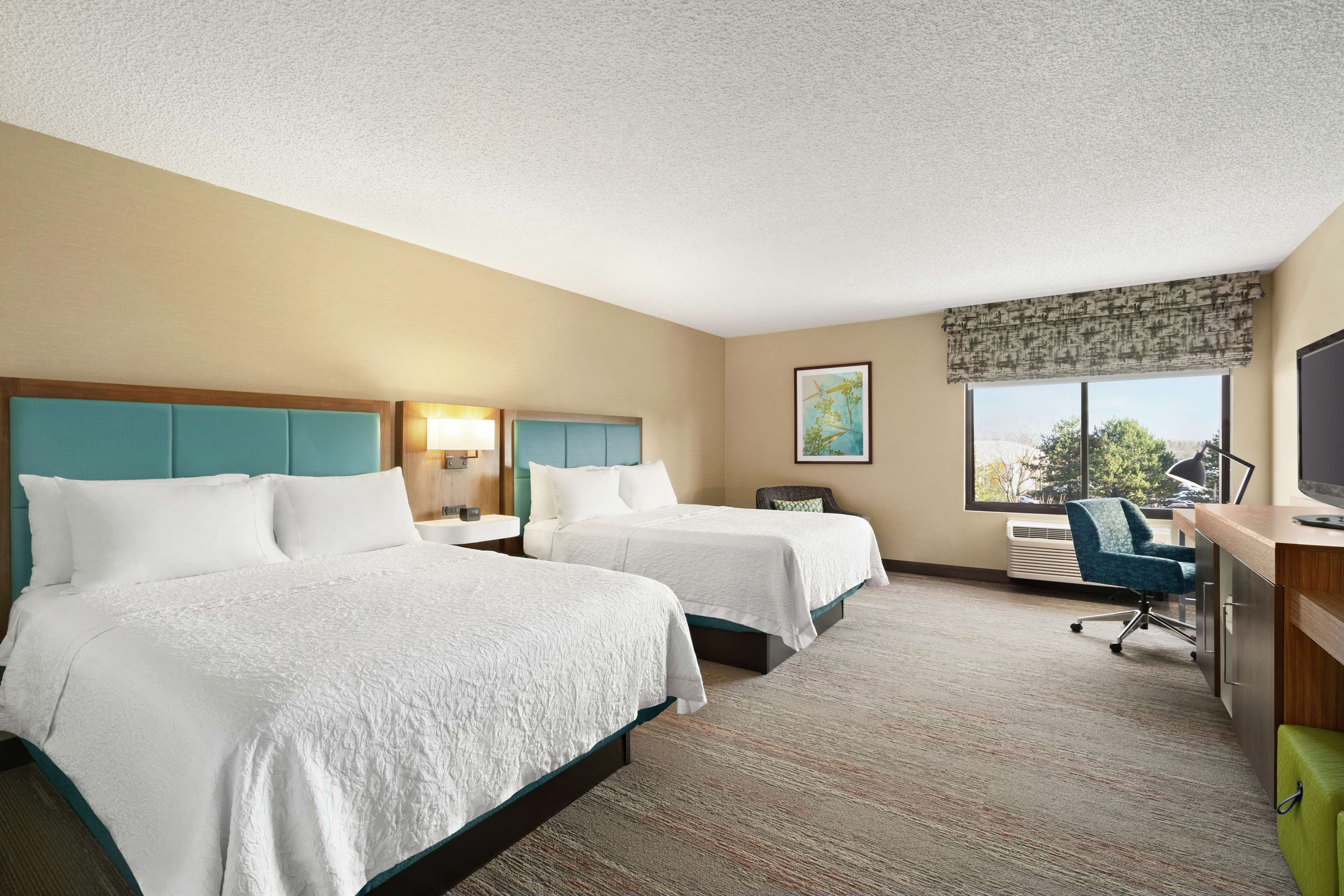 Hampton Inn Portland-Airport Photo