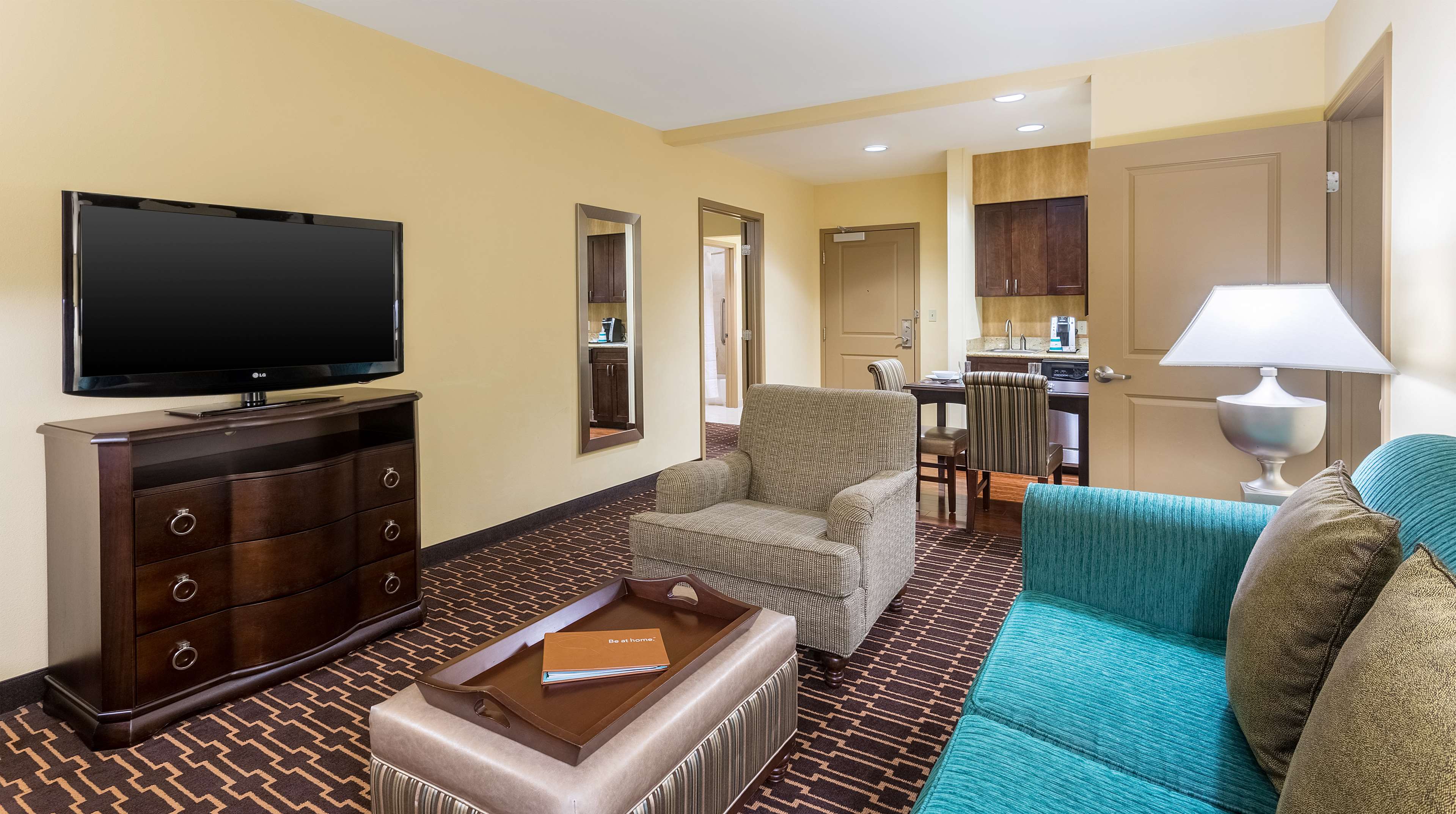 Guest room