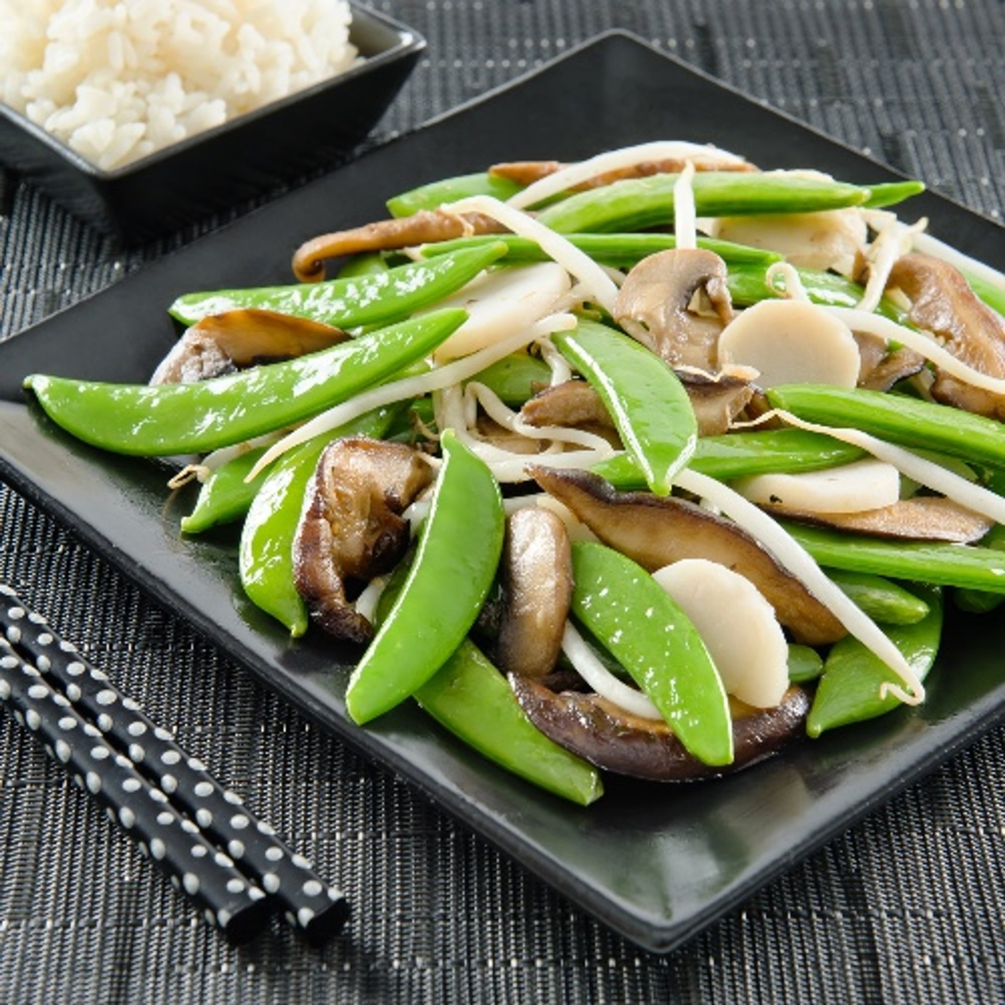 142. Chicken with Peapods & Water Chestnuts