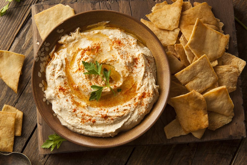 Hummus with Pita Wedges