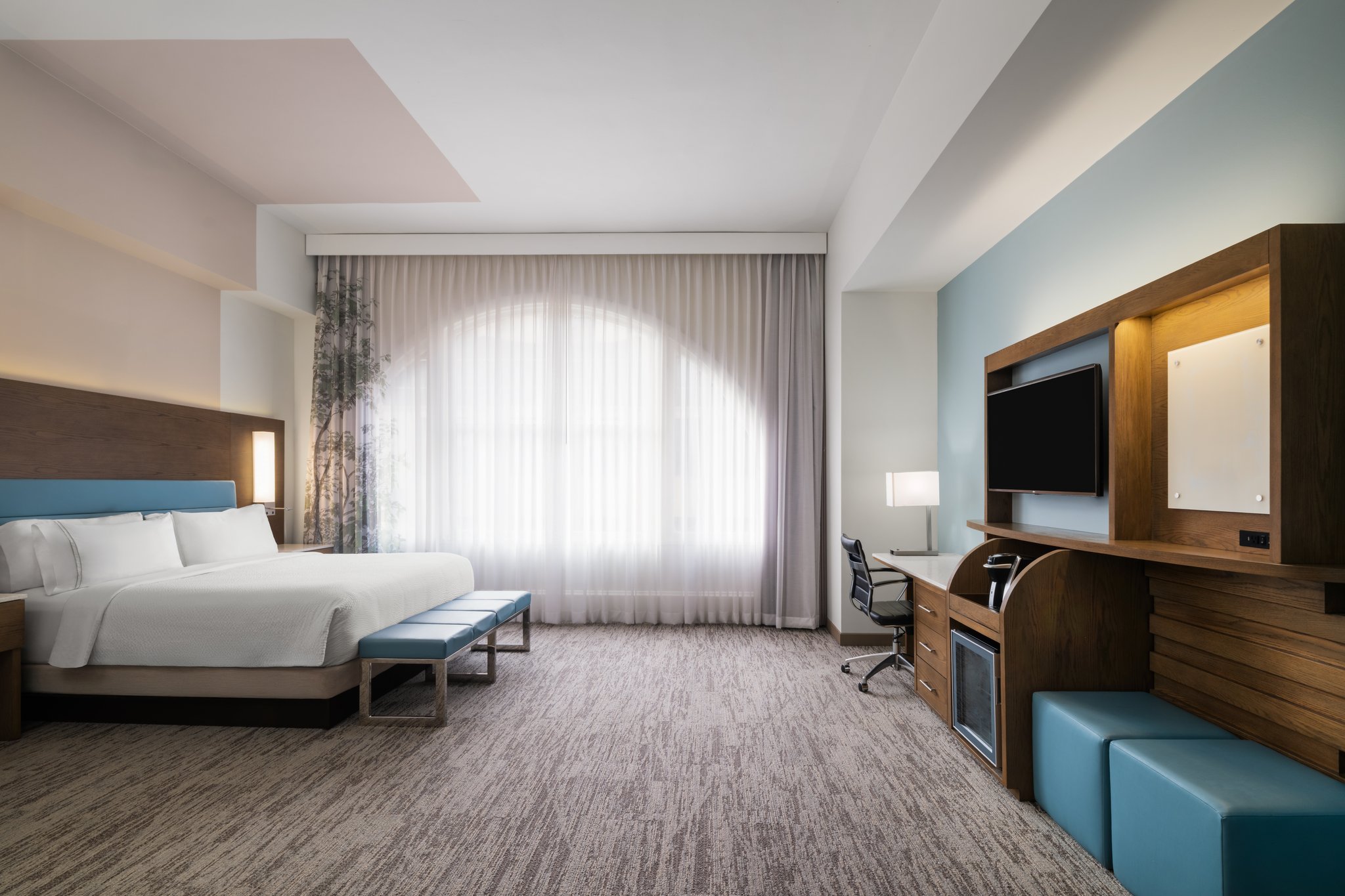 EVEN Hotel Pittsburgh Downtown by IHG Image