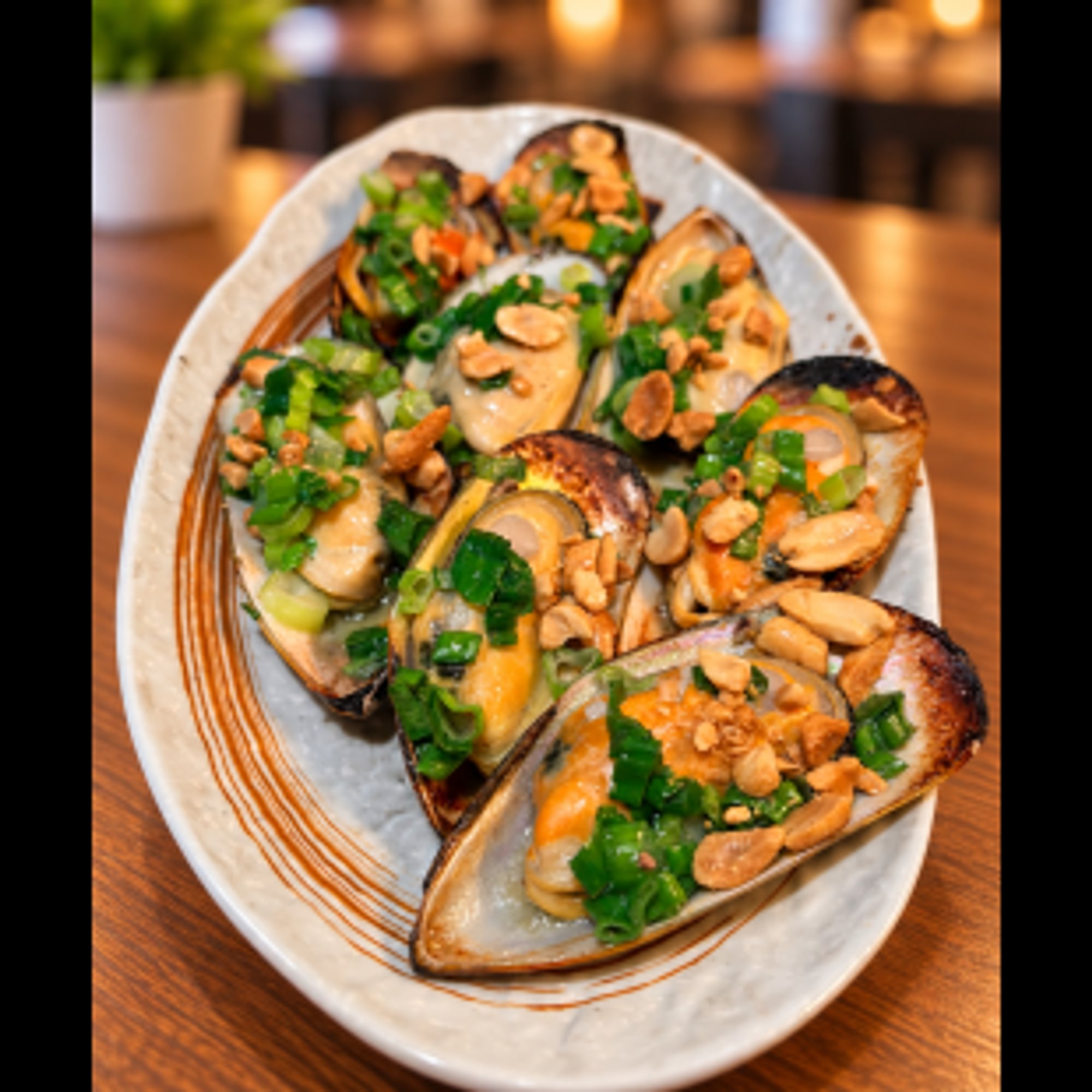 Grilled Green Mussels – Chem Chép Nướng Mỡ Hành (8 pcs)