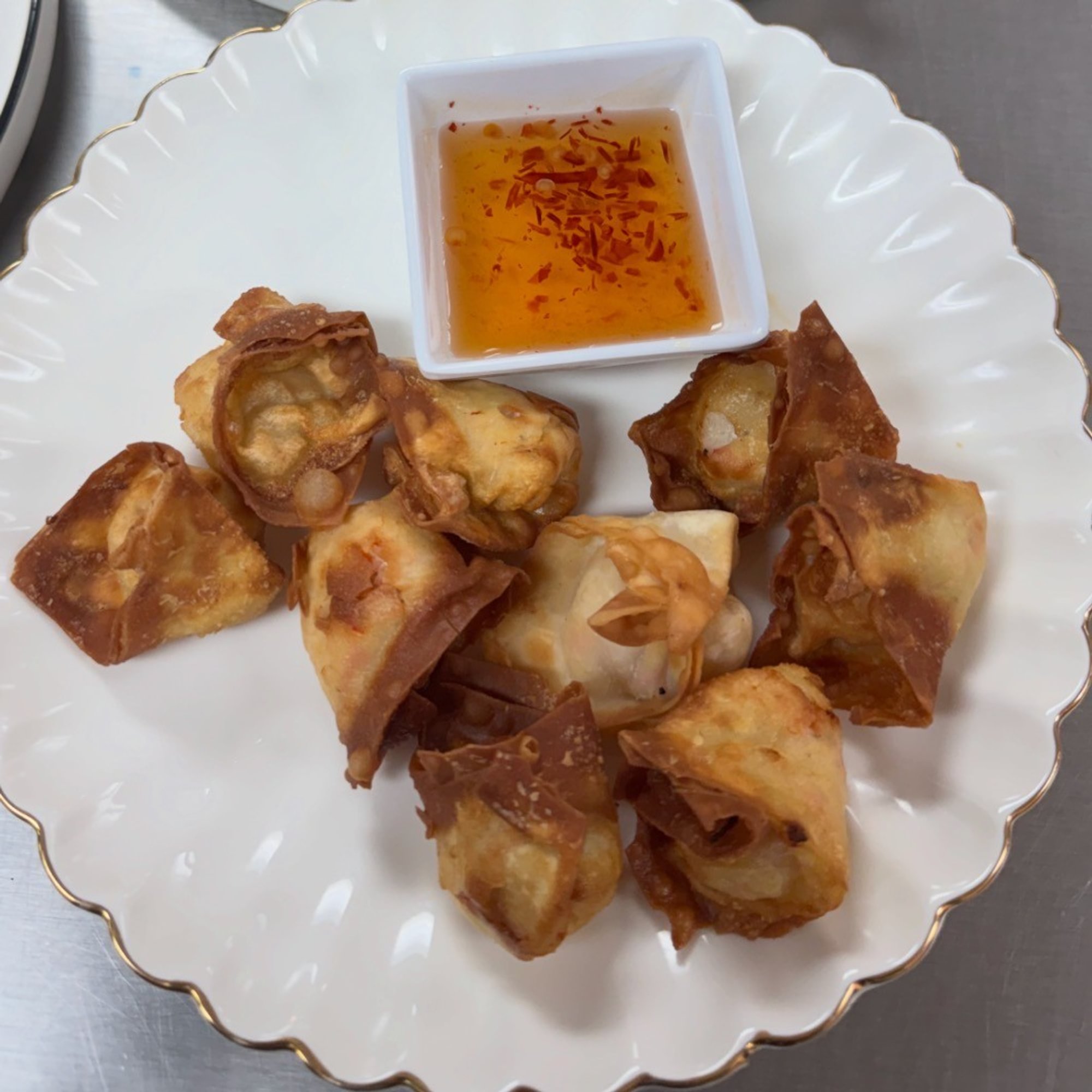 Crab Cream Cheese Rangoon (6 Pieces)
