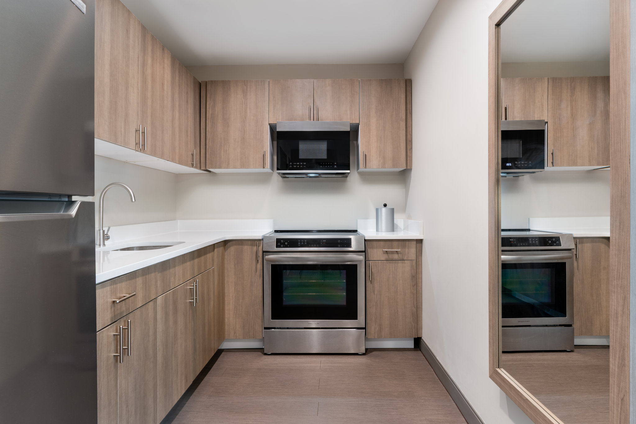 Holiday Inn Express & Suites Bronx - Zoo Area by IHG Image