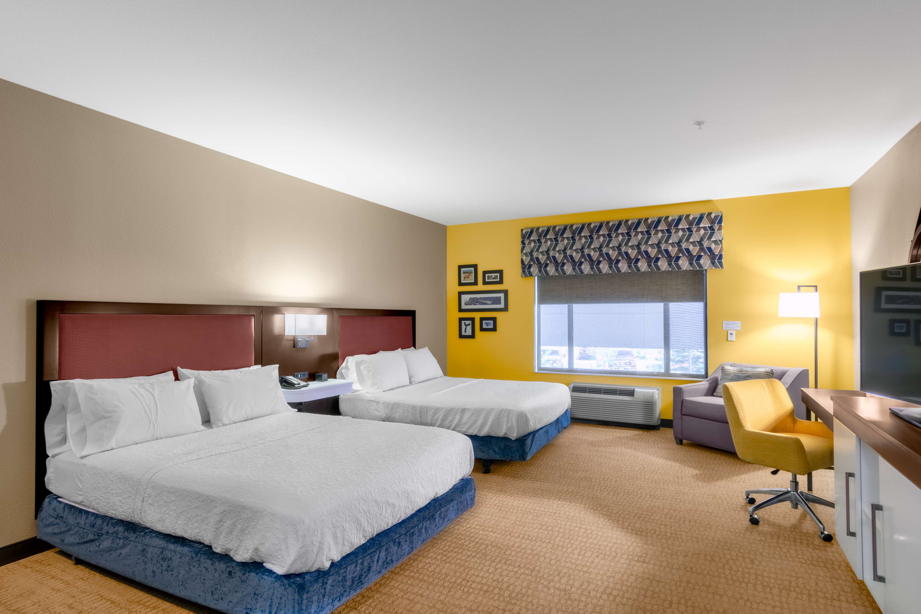 Guest room