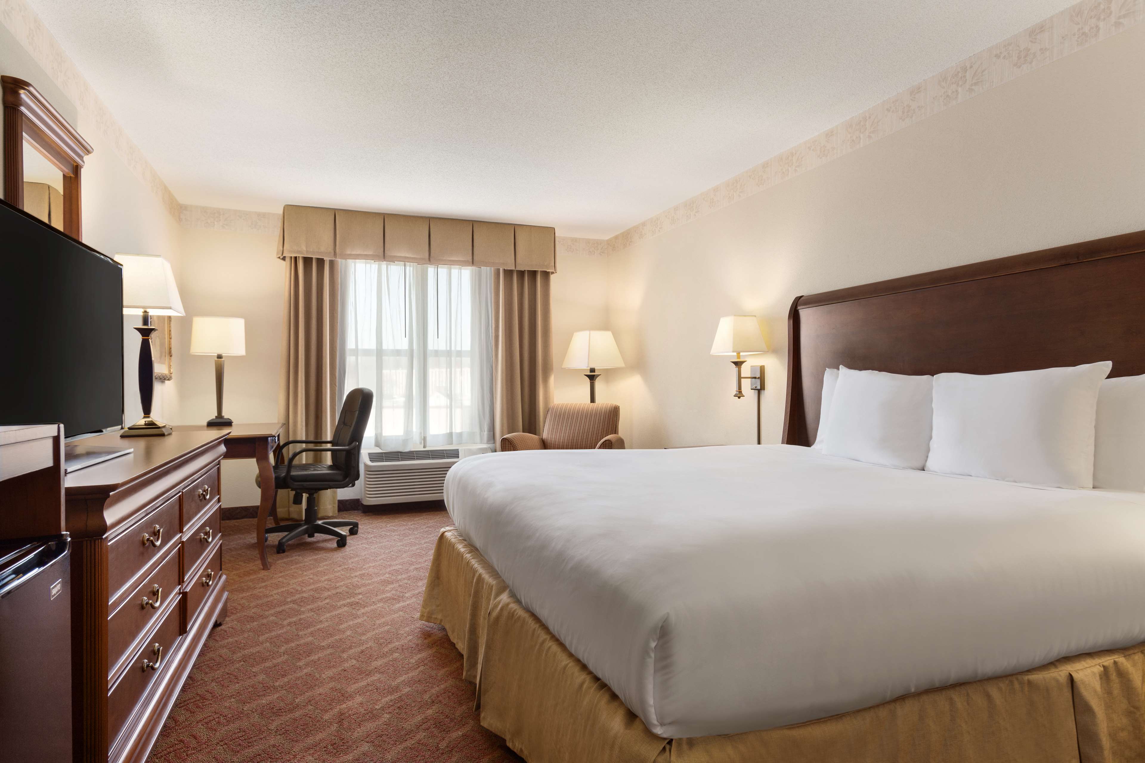 Country Inn & Suites by Radisson, Potomac Mills Woodbridge, VA Photo