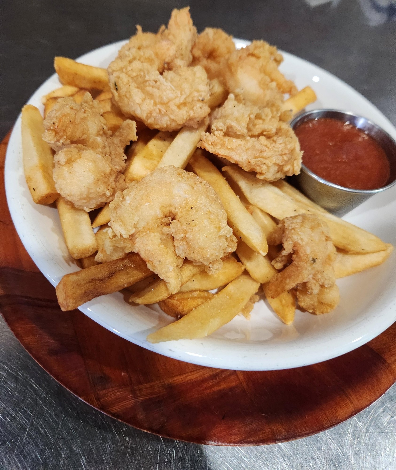 Fried Shrimp and Fries Basket