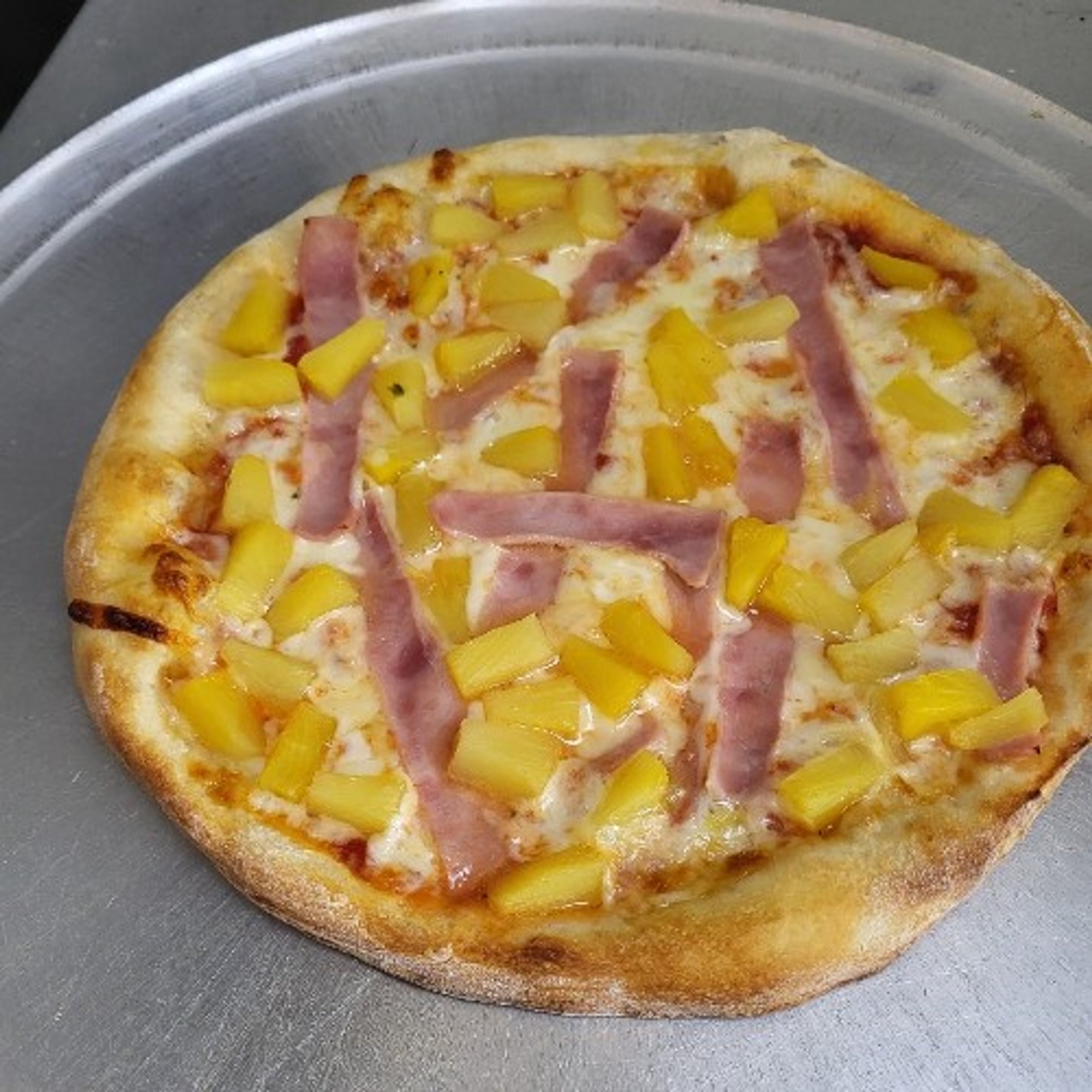 Hawaiian Pizza (10" Personal Pizza)
