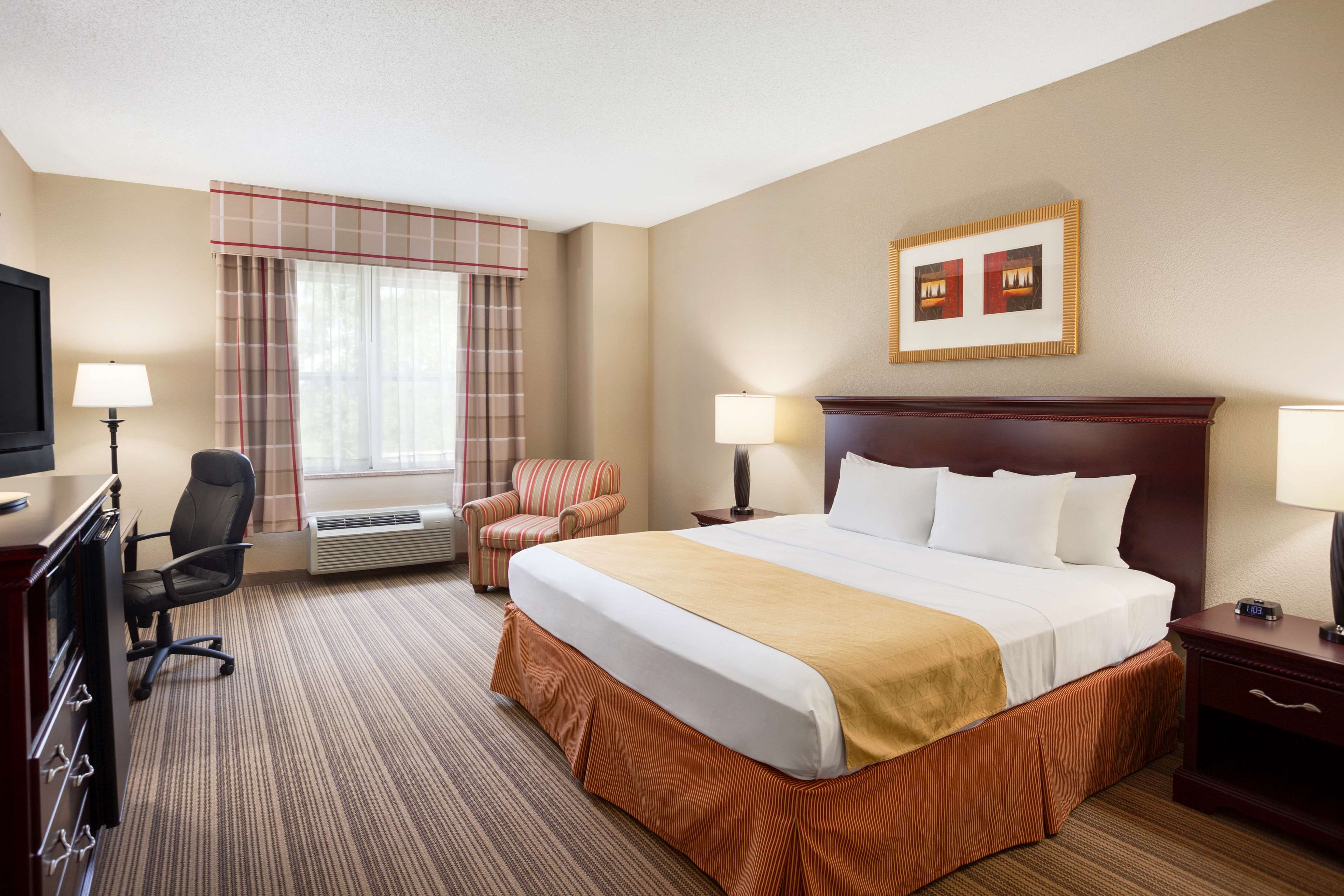 Country Inn & Suites by Radisson, Ithaca, NY Photo