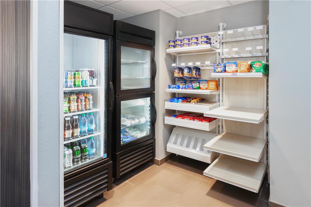 Spark by Hilton Rochester South Image