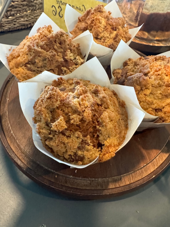 Peach Crumble Muffin
