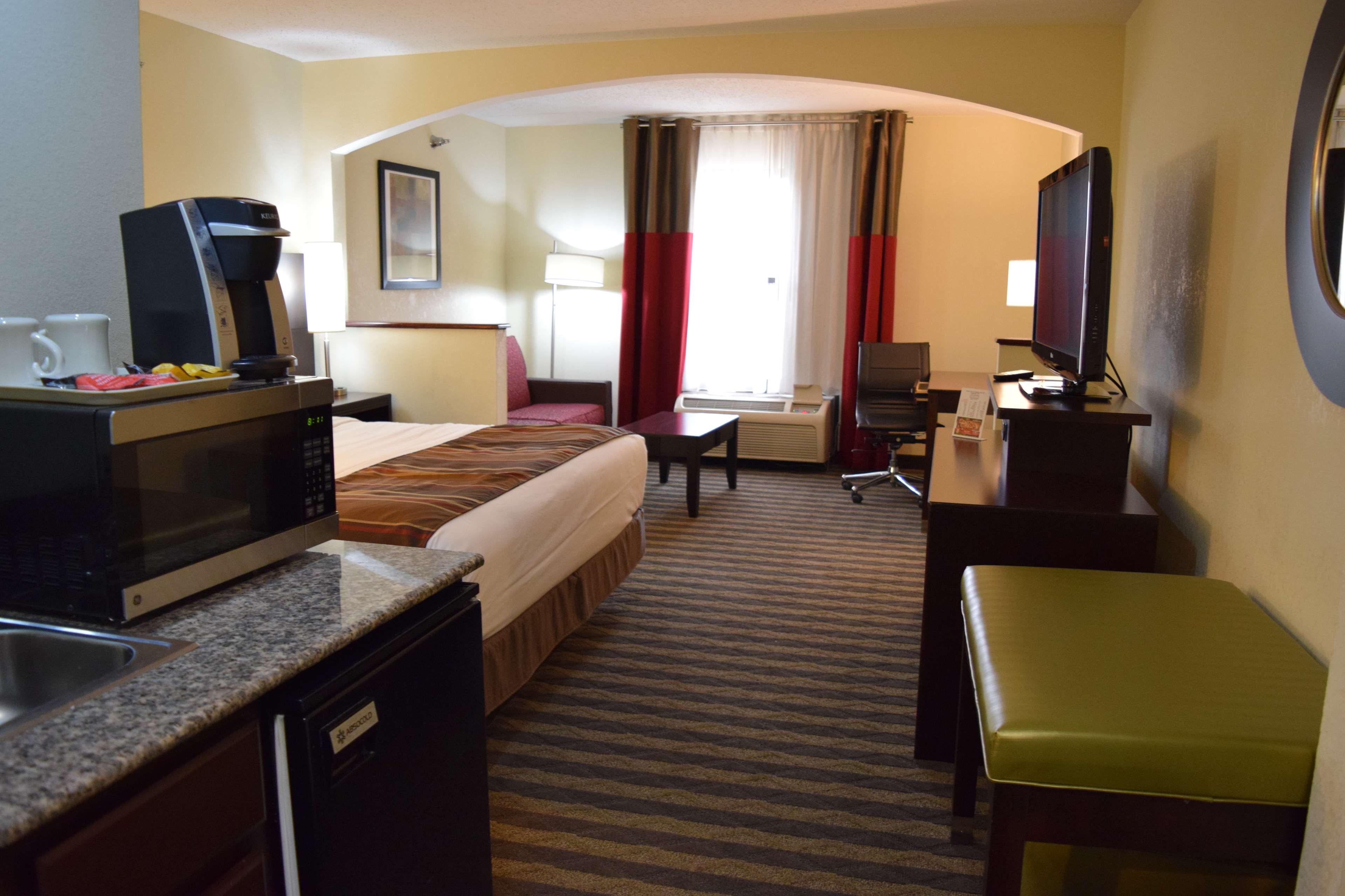 Best Western Suites Near Opryland Photo