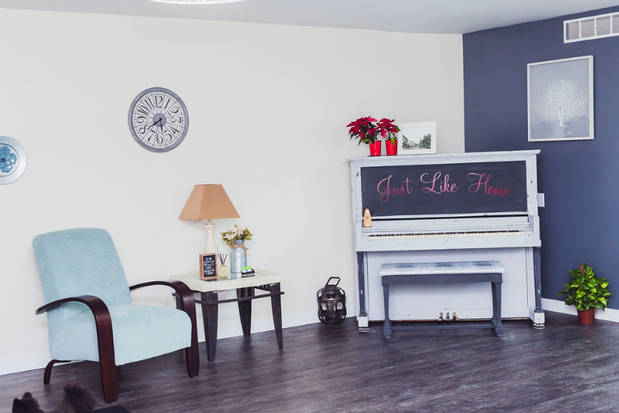 Images Just Like Home - Adult DayCenter