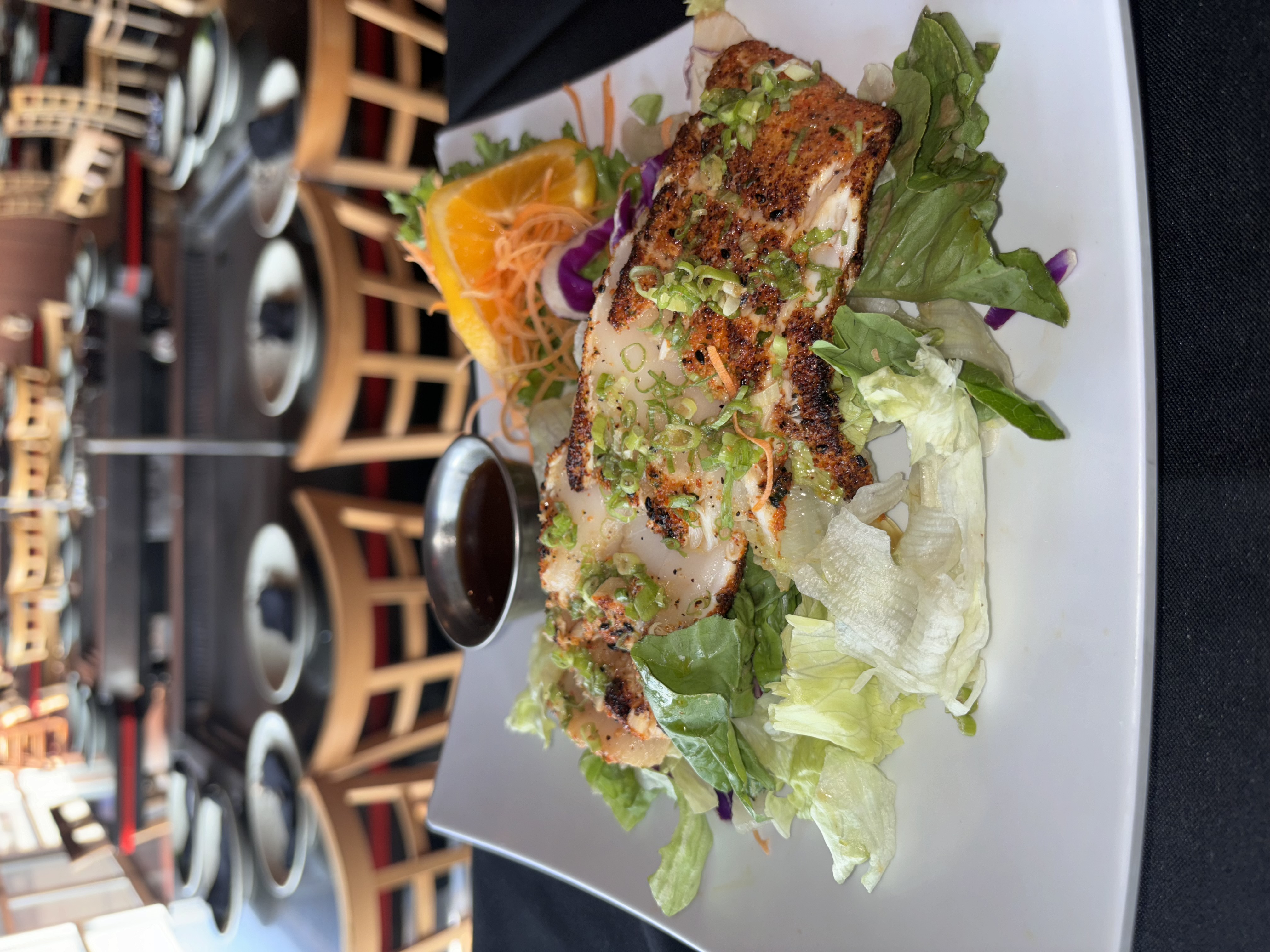 White Tuna Tataki Salad