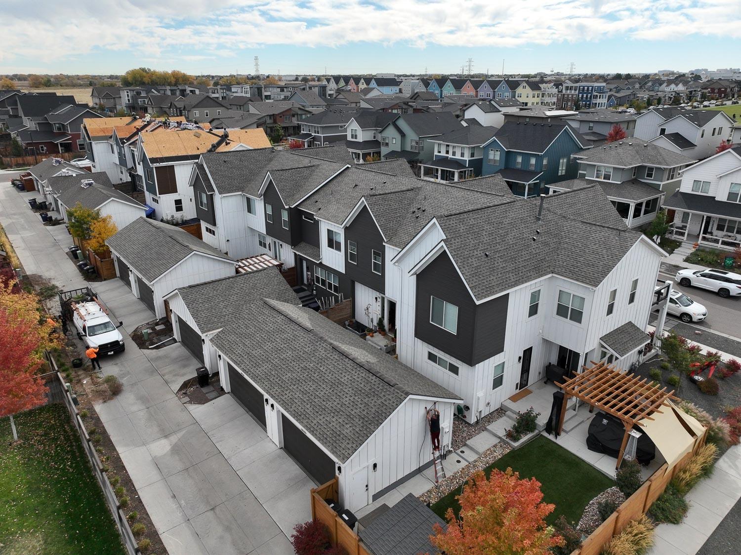 ELK Roofing & Construction Image