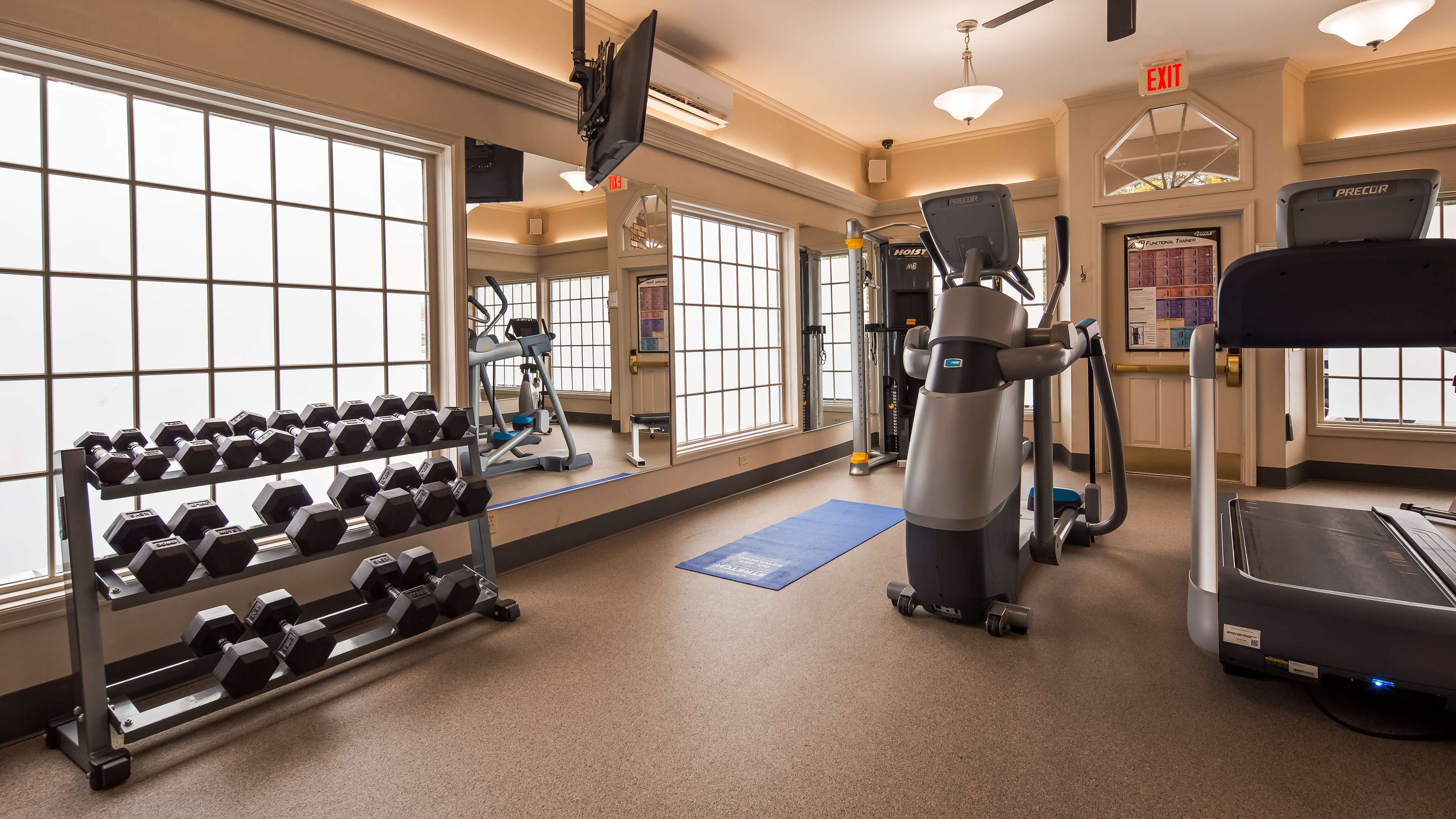 Best Western Heritage Inn Photo