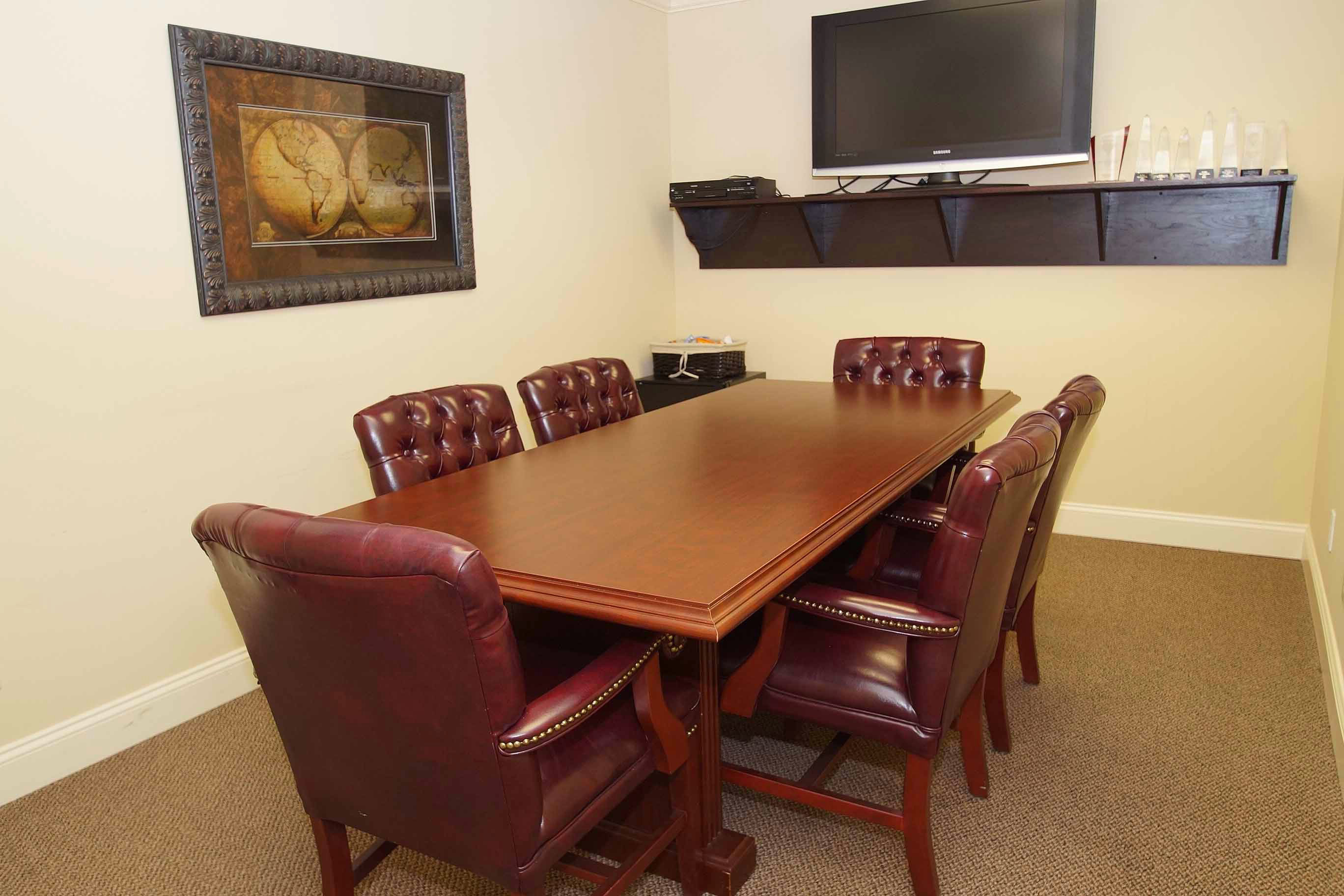 Meeting Room: Real Estate Agency Office in Peoria, IL