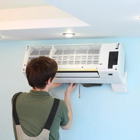 J &amp; S Mechanical Contractors Logo