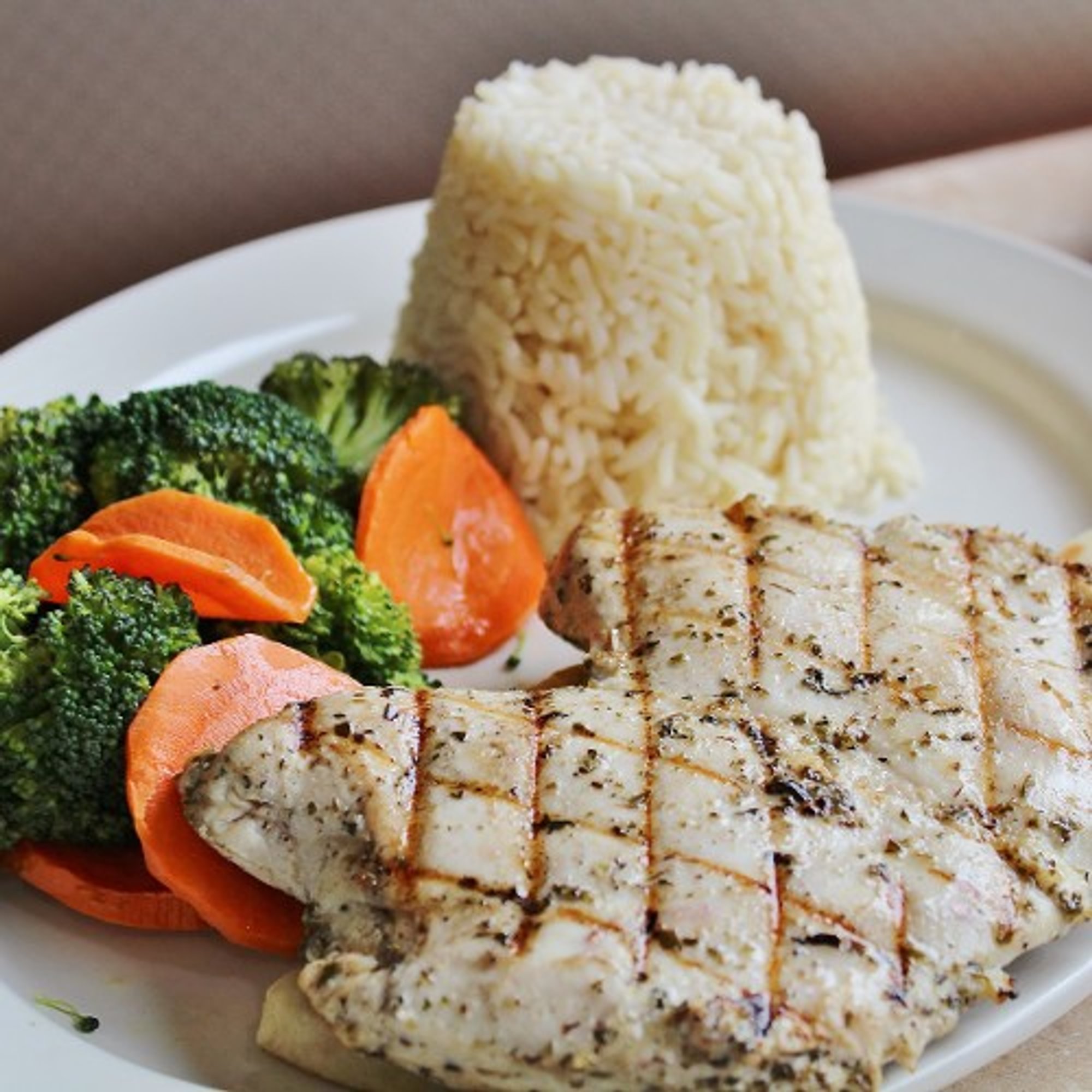 Charbroiled Chicken Breast Plate