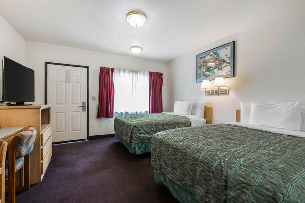 Images Rodeway Inn Beaumont I-10