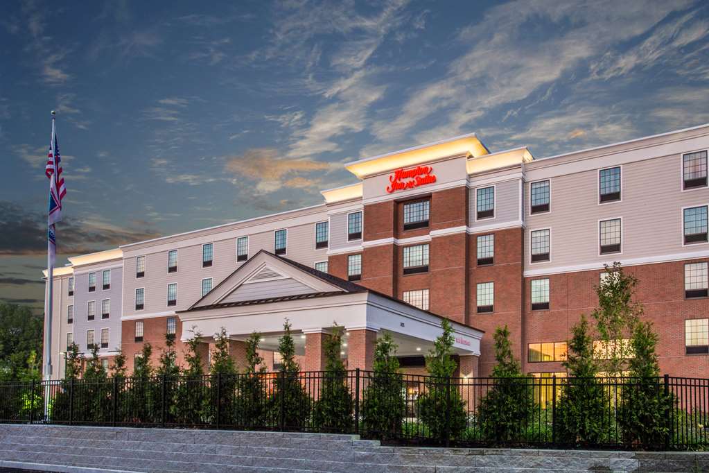 Hampton Inn & Suites Yonkers Westchester, 555 Tuckahoe Road, Yonkers