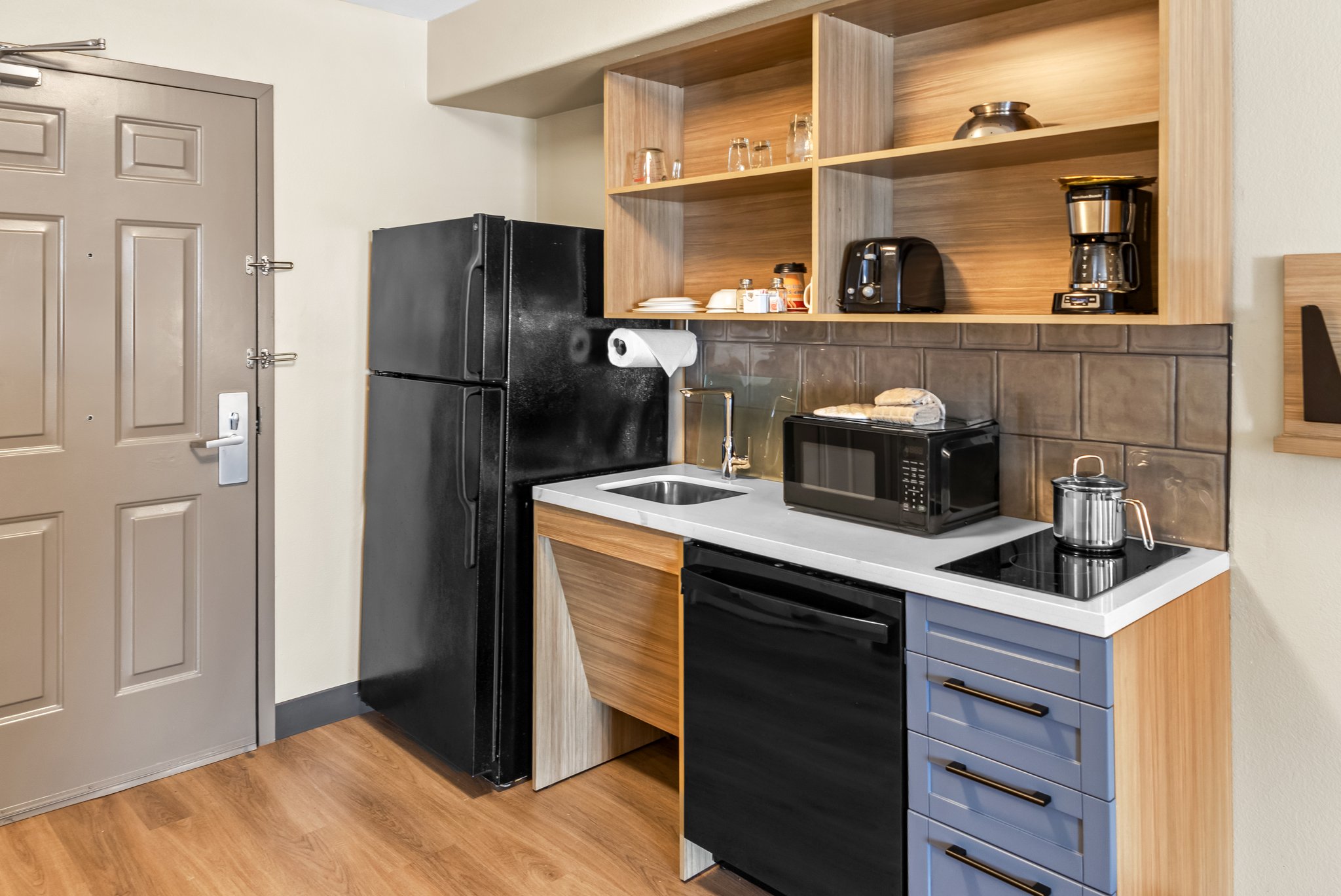 Candlewood Suites Victoria by IHG Image