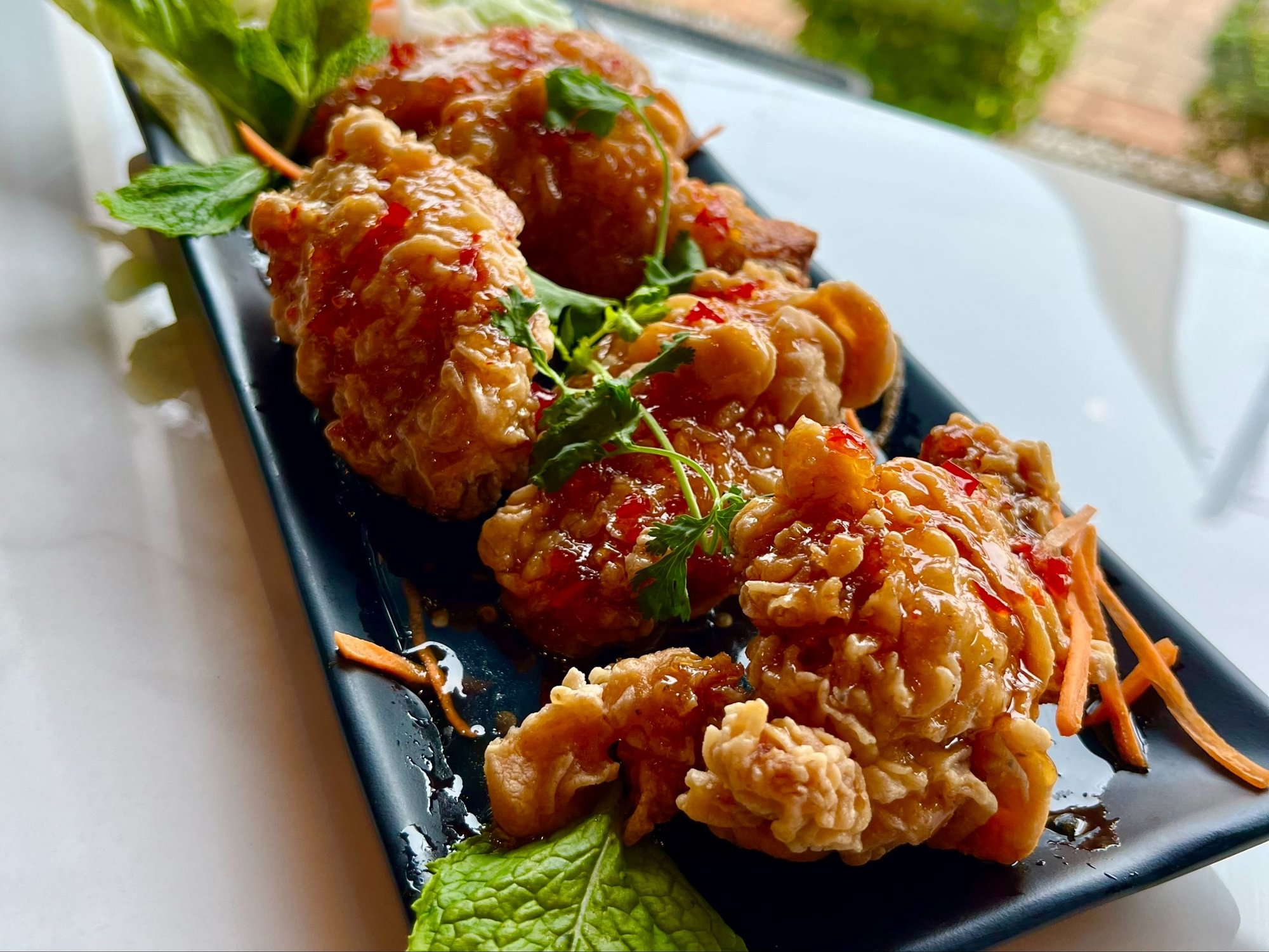 CHILI KISS WINGS (4PCS) - CÁNH GÀ CHIÊN SỐT THÁI (4PCS)
