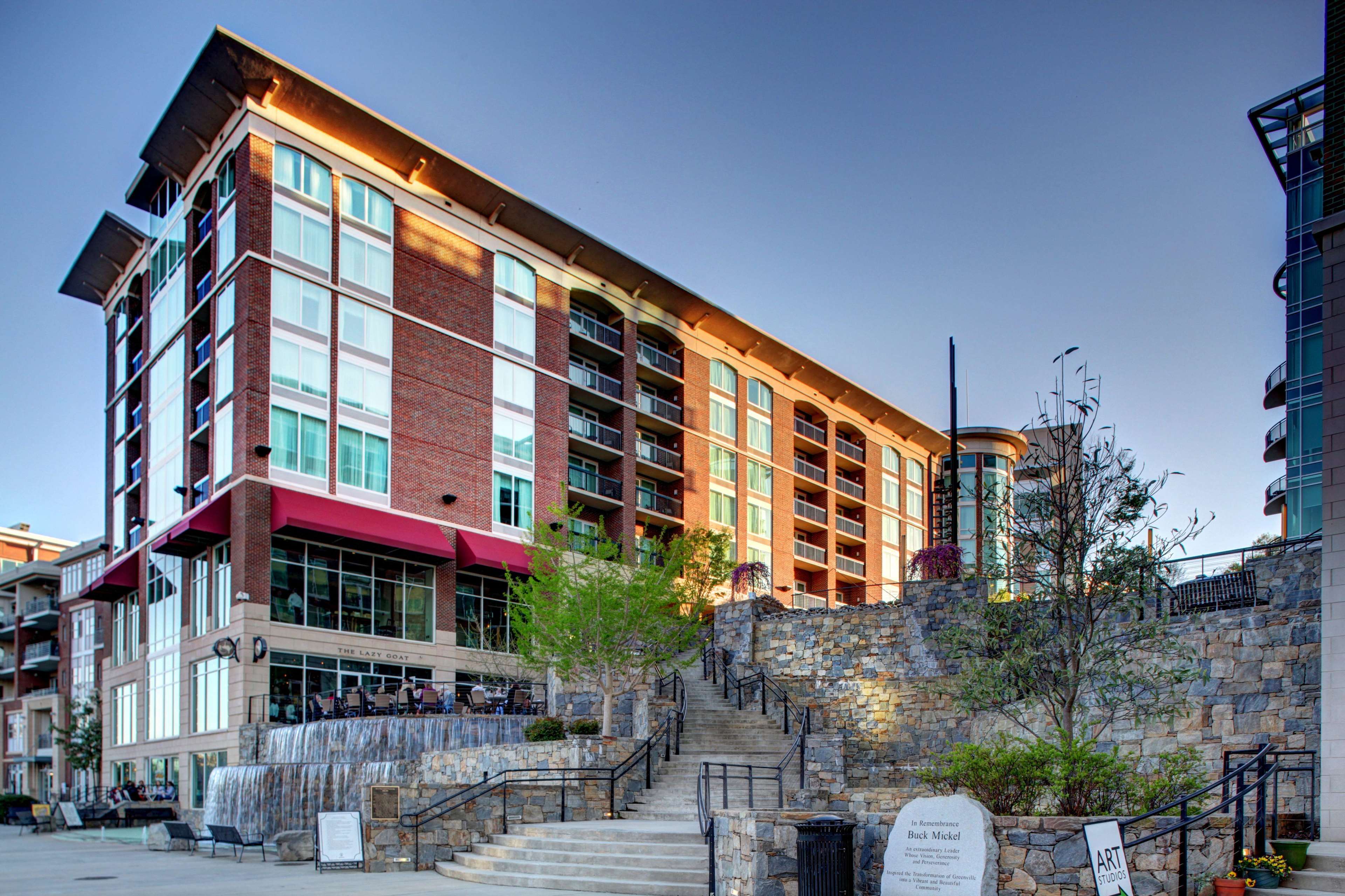 Hampton Inn & Suites Greenville-Downtown-RiverPlace Photo