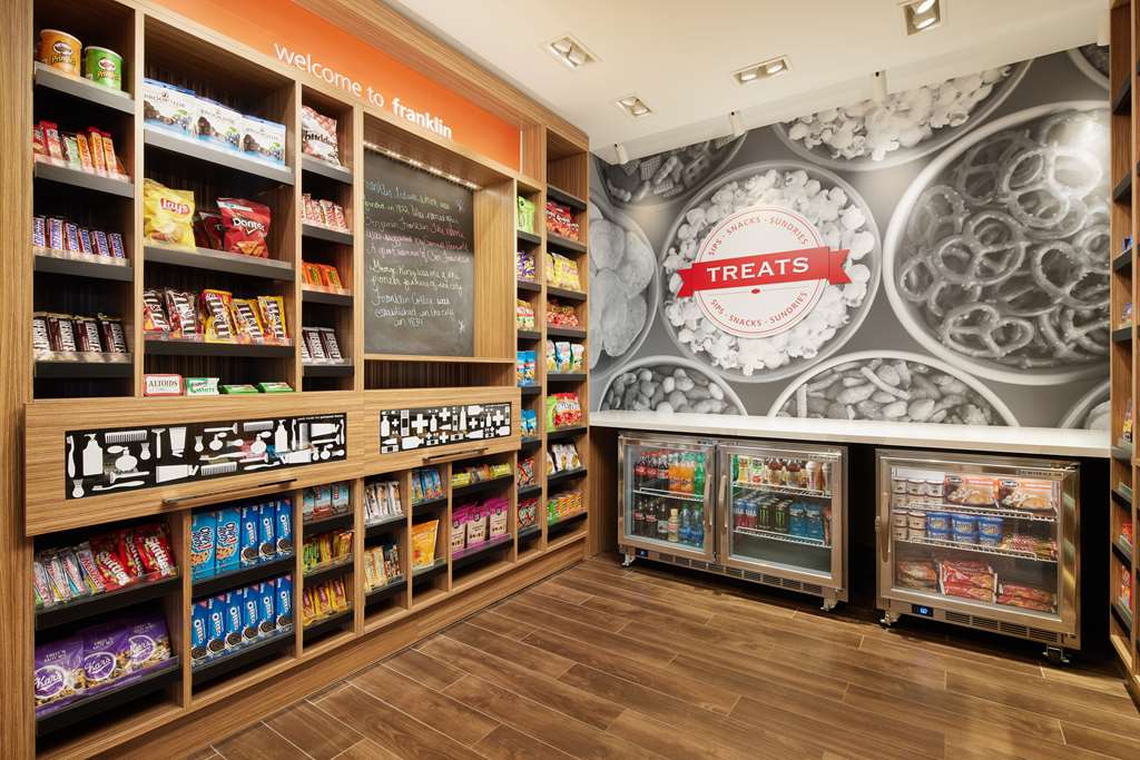 Hampton Inn & Suites by Hilton Franklin Indianapolis Image