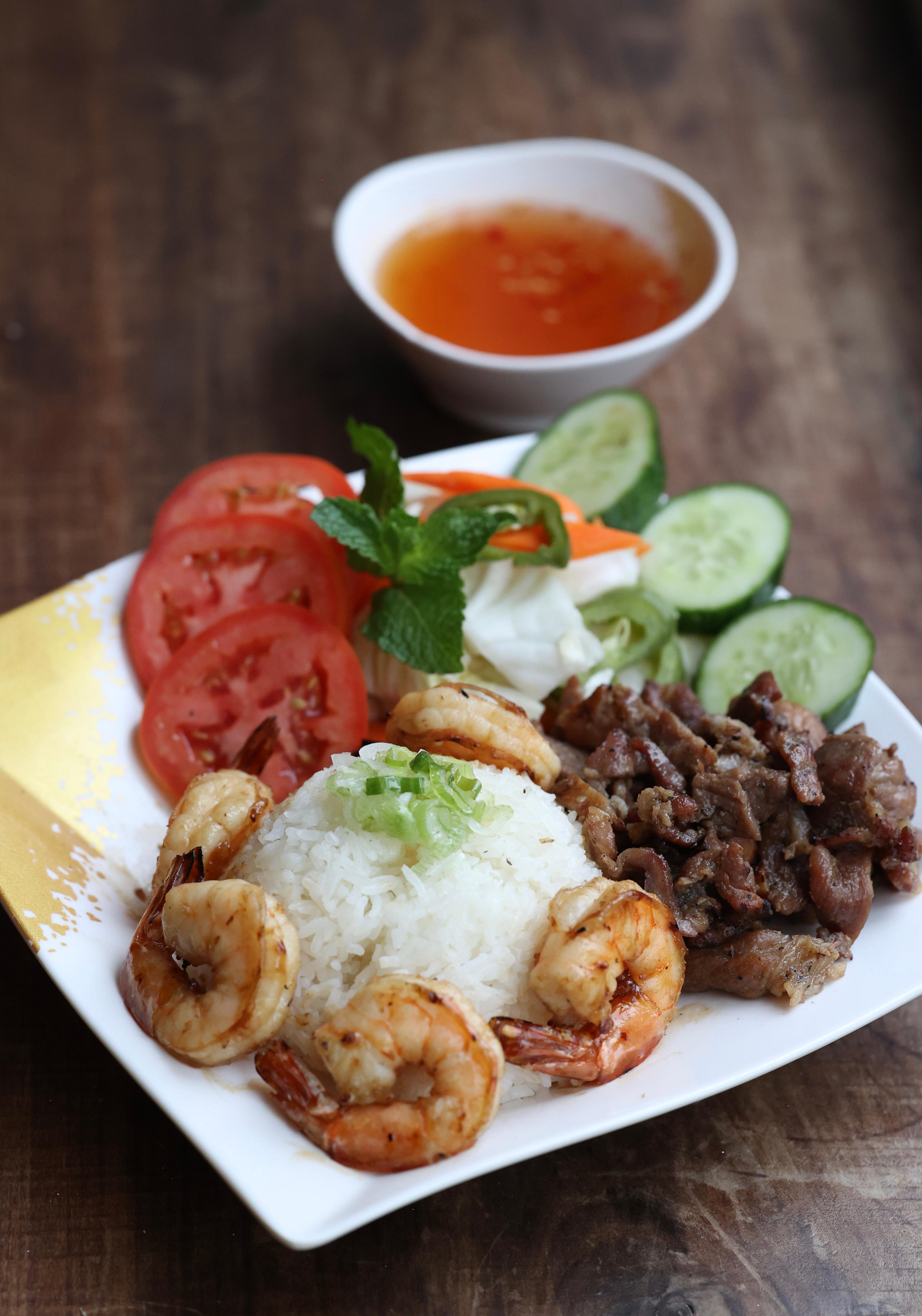Grilled Pork/Shrimp with Rice Plate