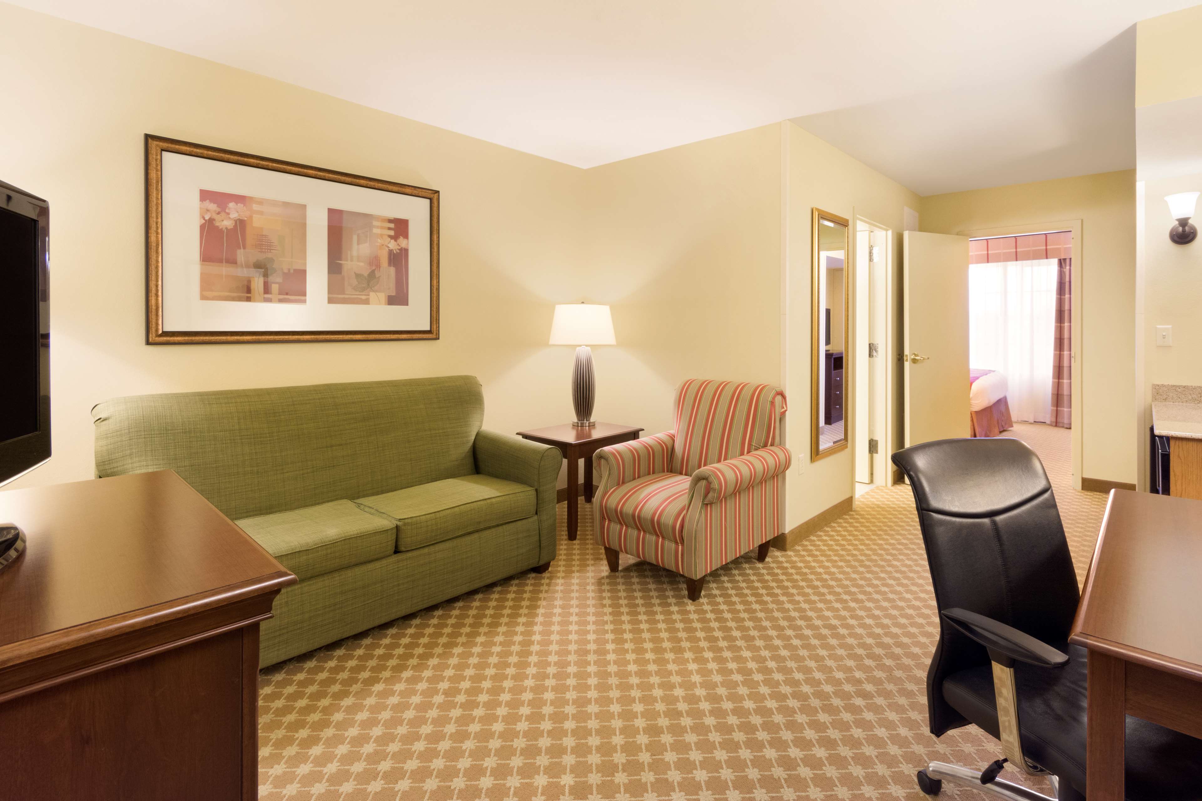 Country Inn & Suites by Radisson, Covington, LA Photo