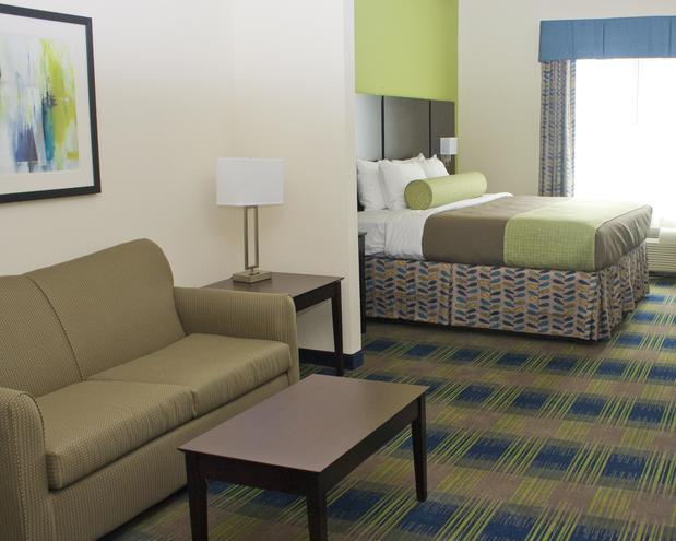 Images Best Western Plus Pratt