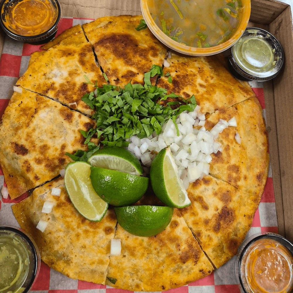 Pizza Birria