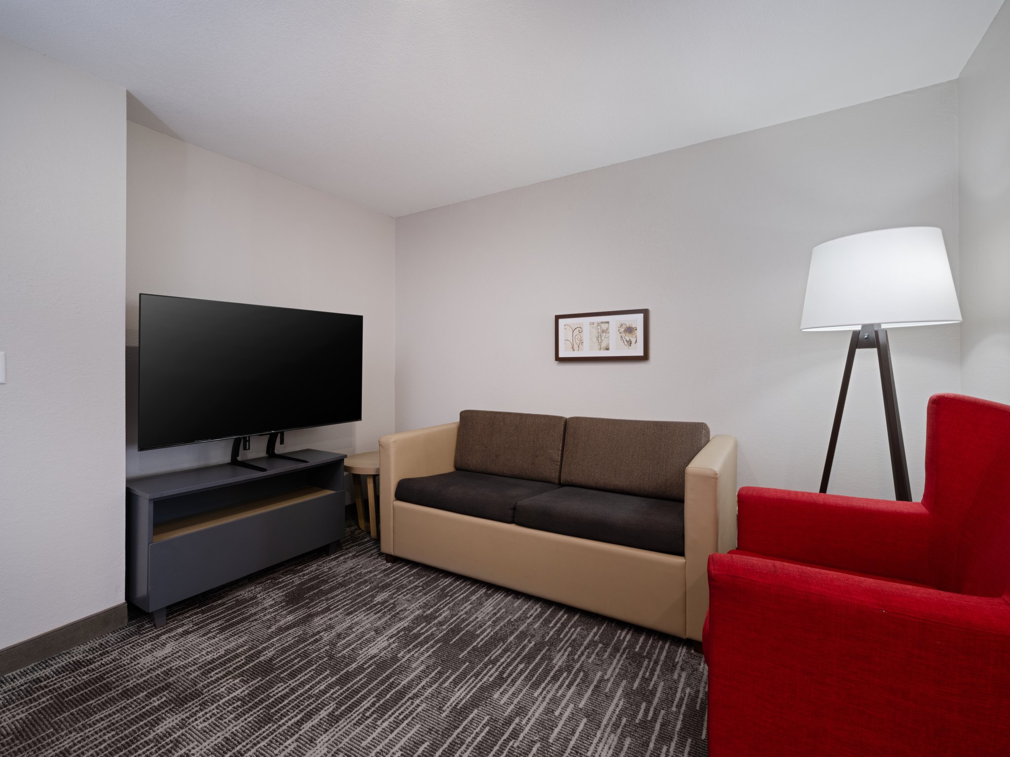 Garner Hotel Decatur - Forsyth by IHG Image