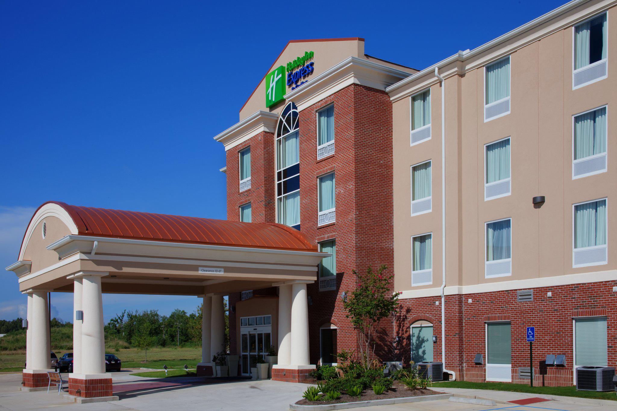 Holiday Inn Express & Suites Baton Rouge East Photo