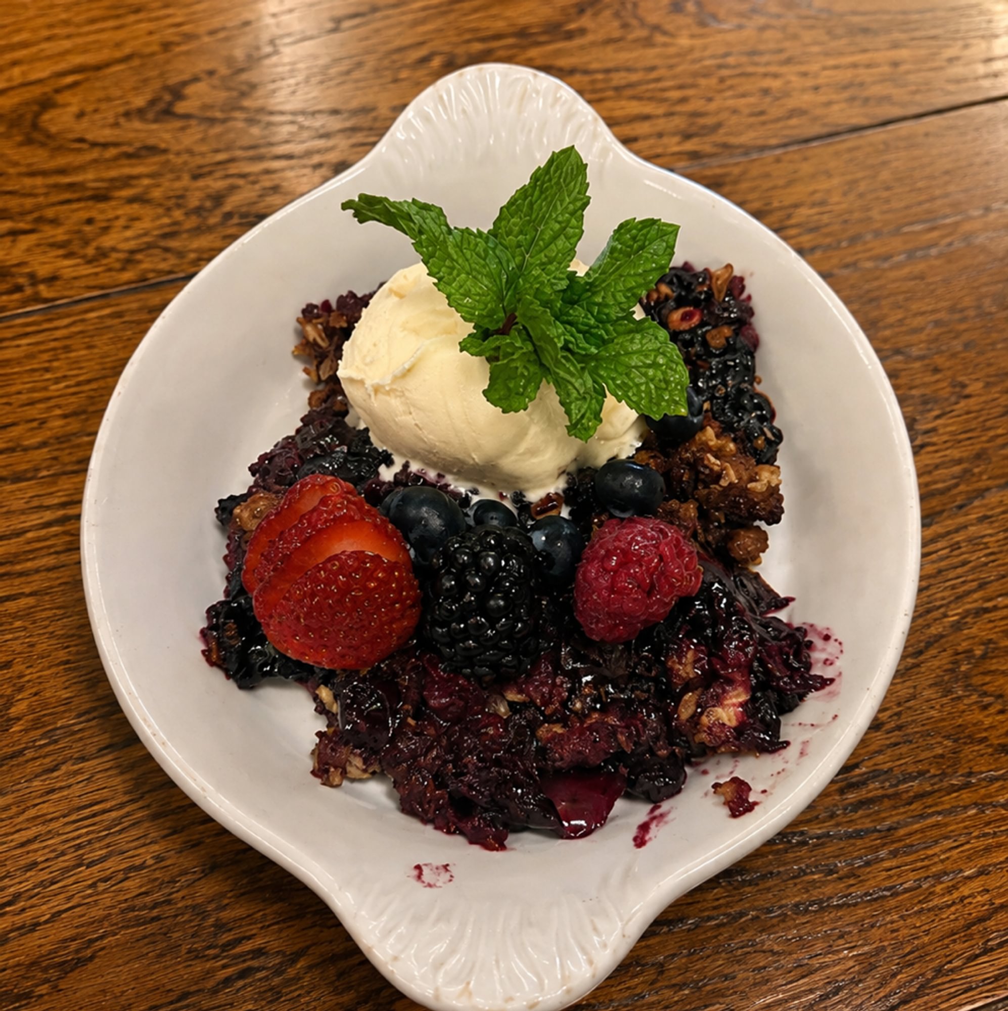Fresh Seasonal Fruit Crisp