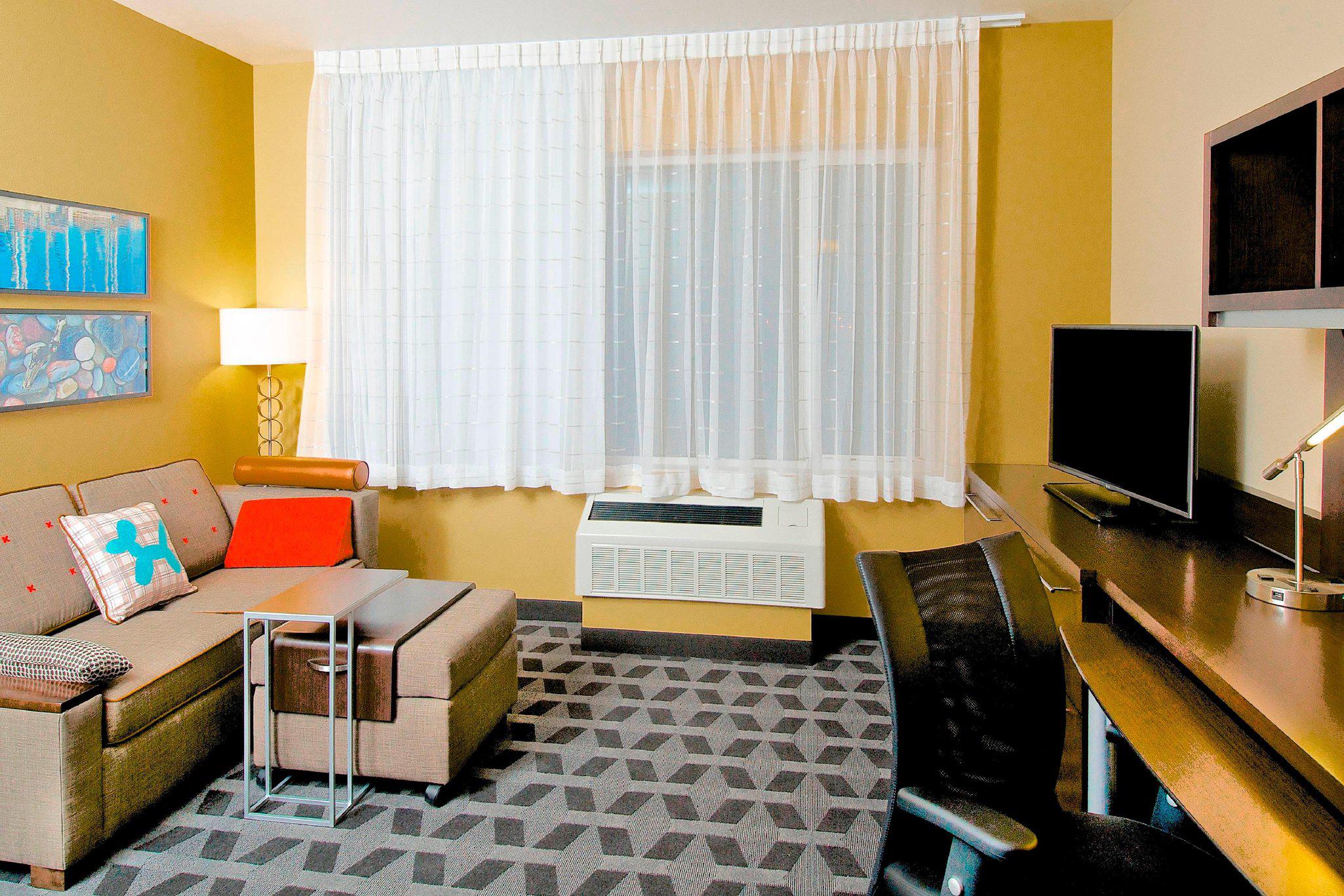TownePlace Suites by Marriott Anchorage Midtown Photo