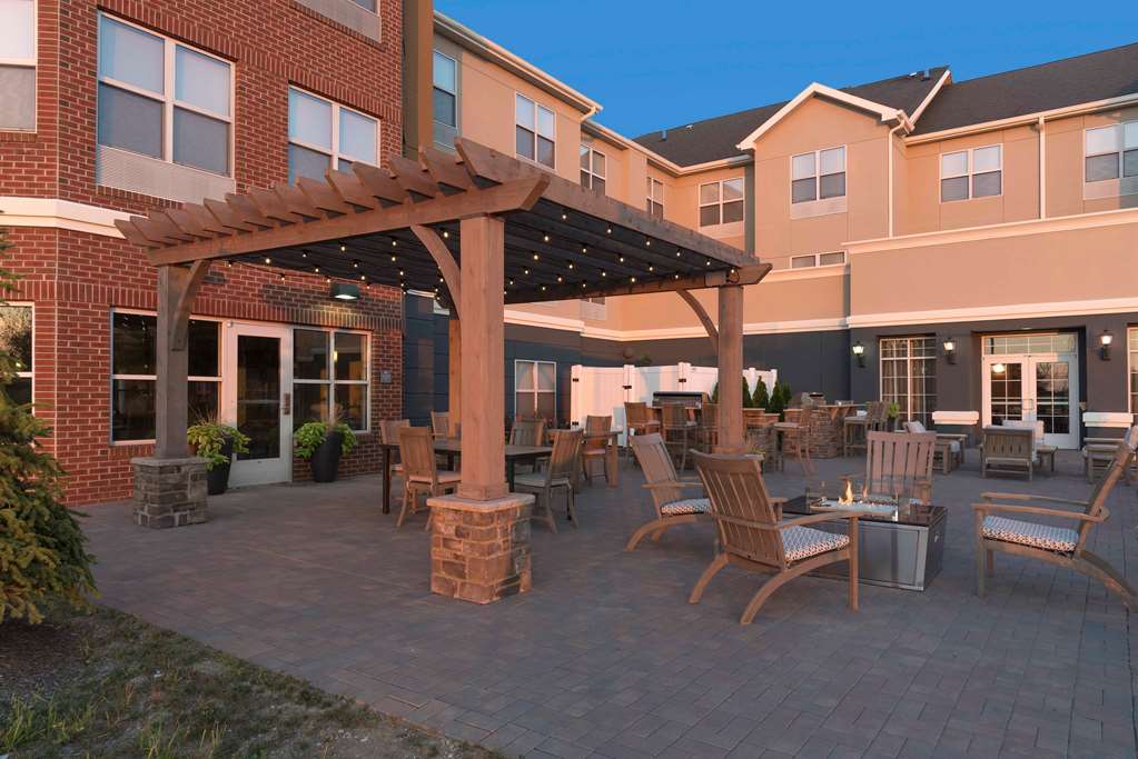 Homewood Suites by Hilton Indianapolis-Airport/Plainfield Image