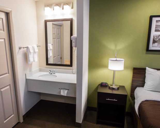 Images Sleep Inn & Suites