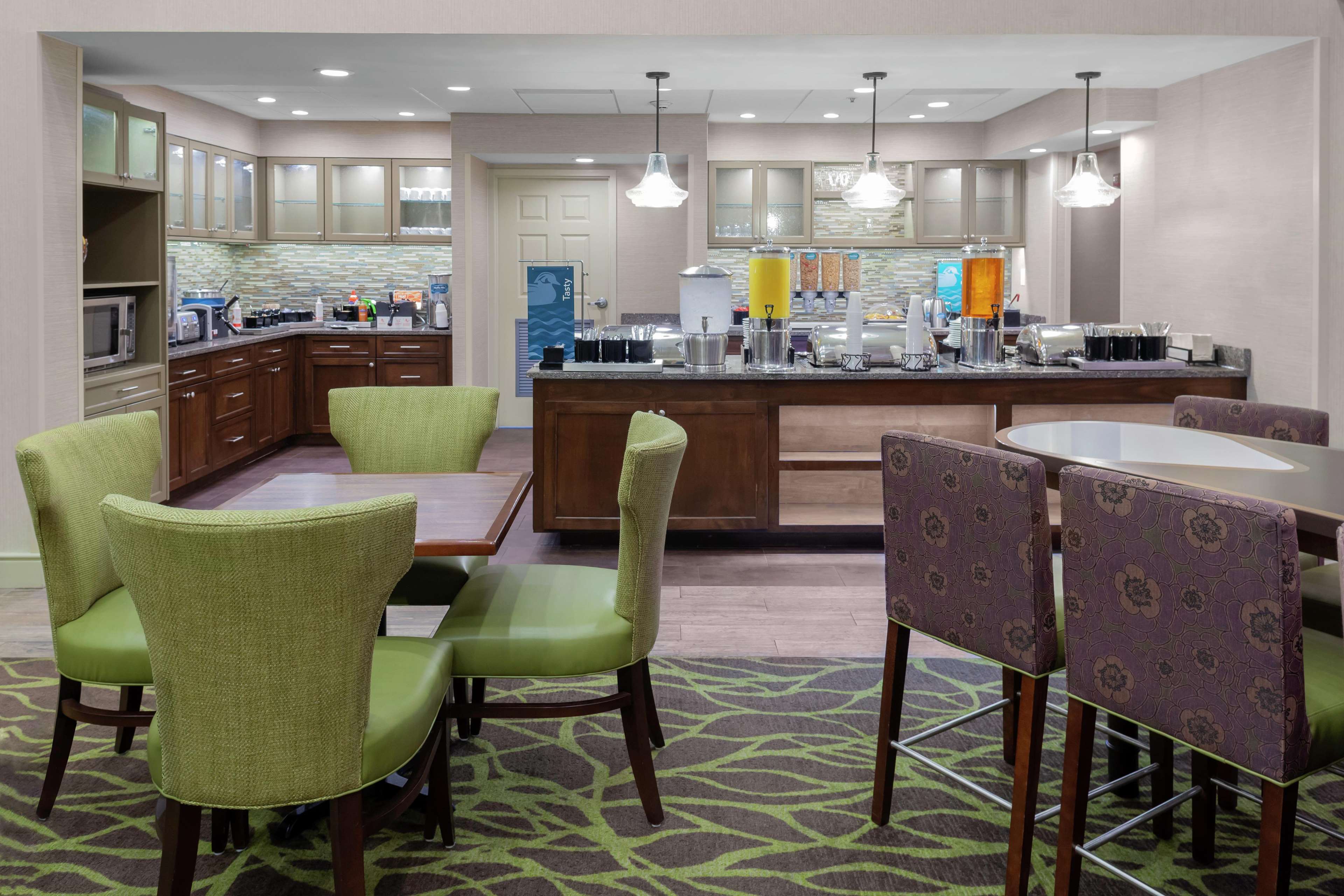 Homewood Suites by Hilton Tallahassee Photo