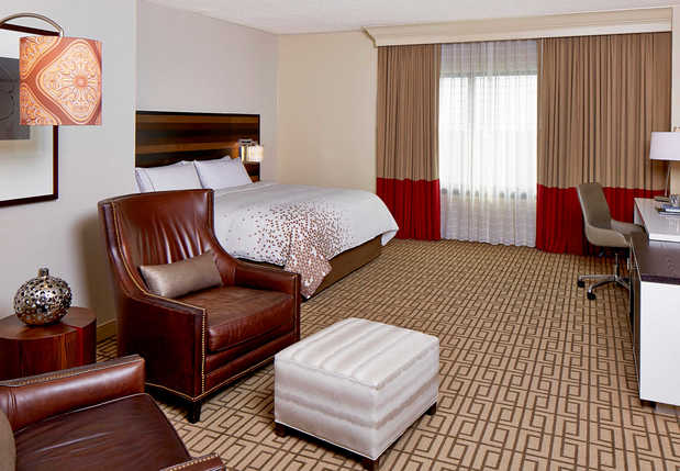 Images Renaissance Austin Hotel