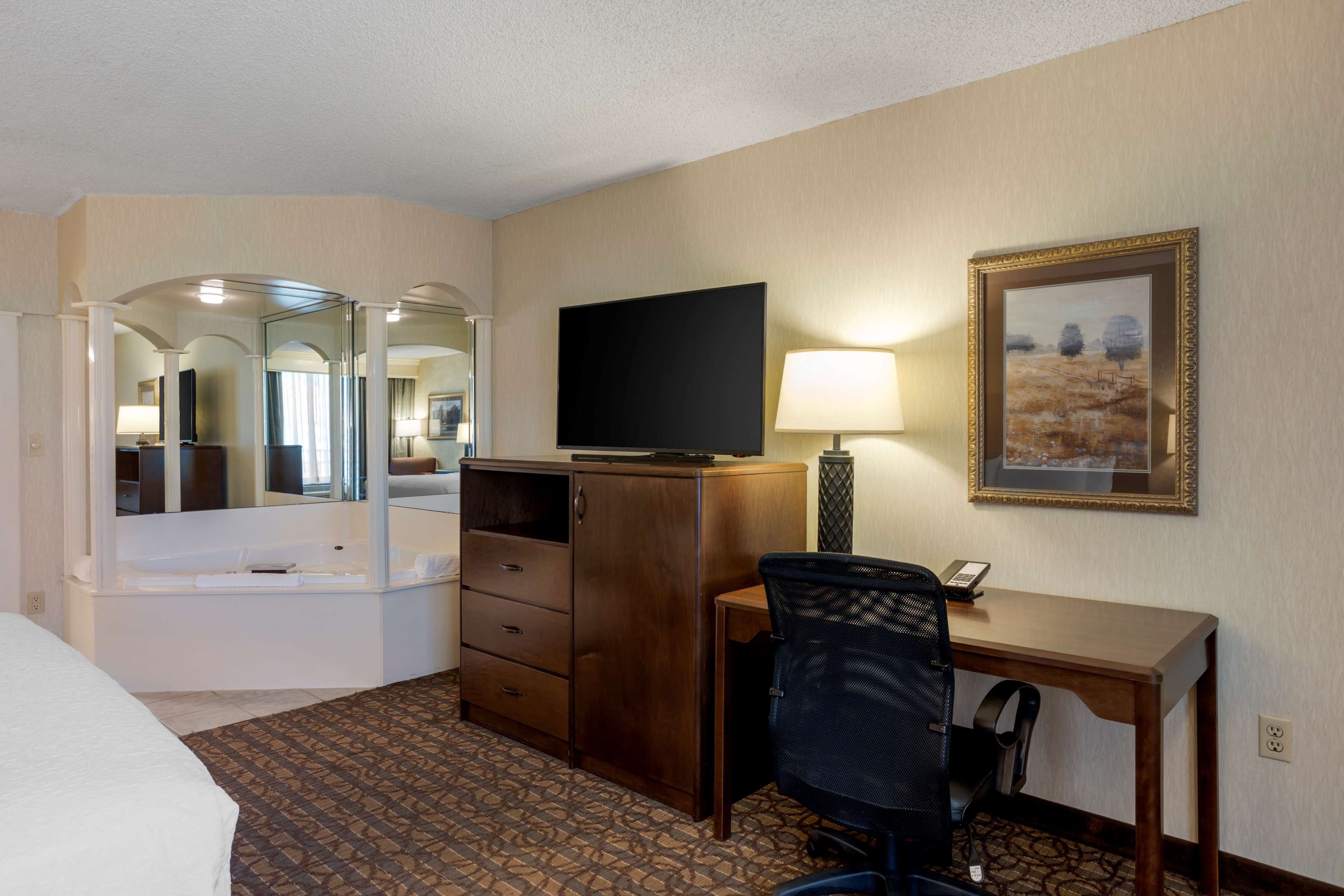 King Room - Jetted Tub