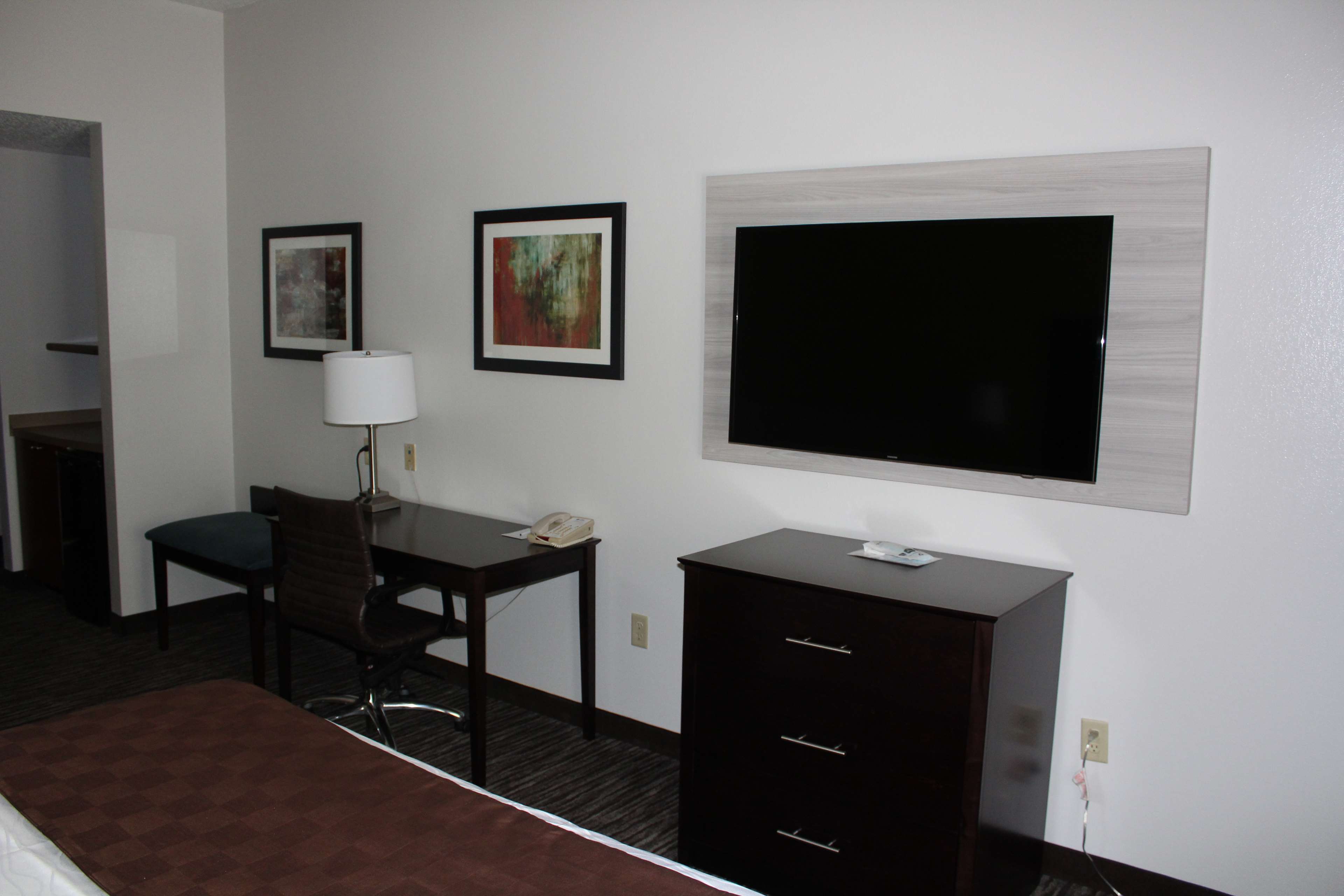 Best Western Magnolia Inn and Suites Photo