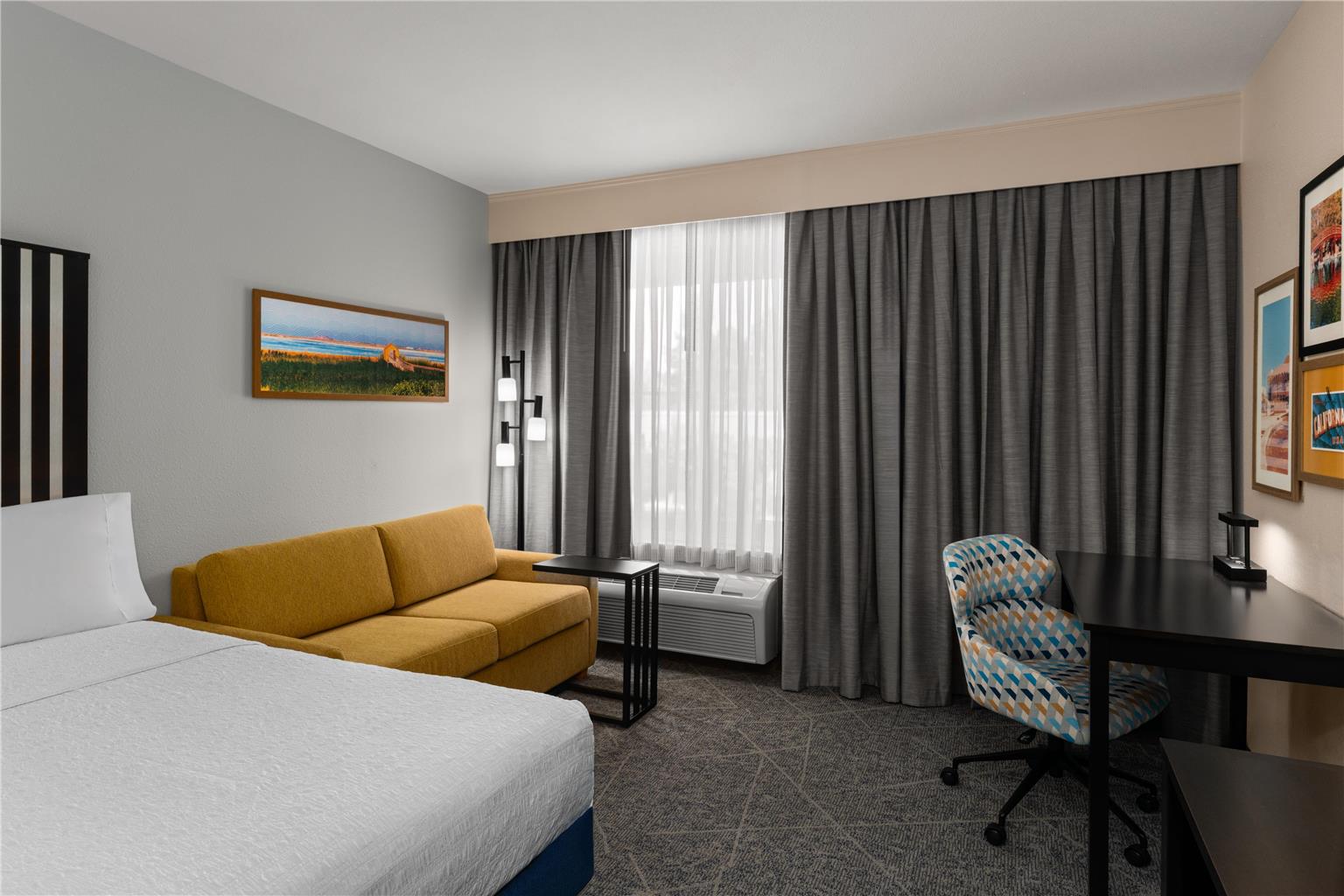 Hampton Inn & Suites Mountain View Image