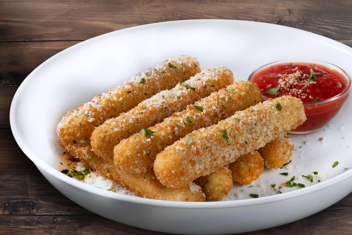 MOZZARELLA STICKS - 8 COUNT